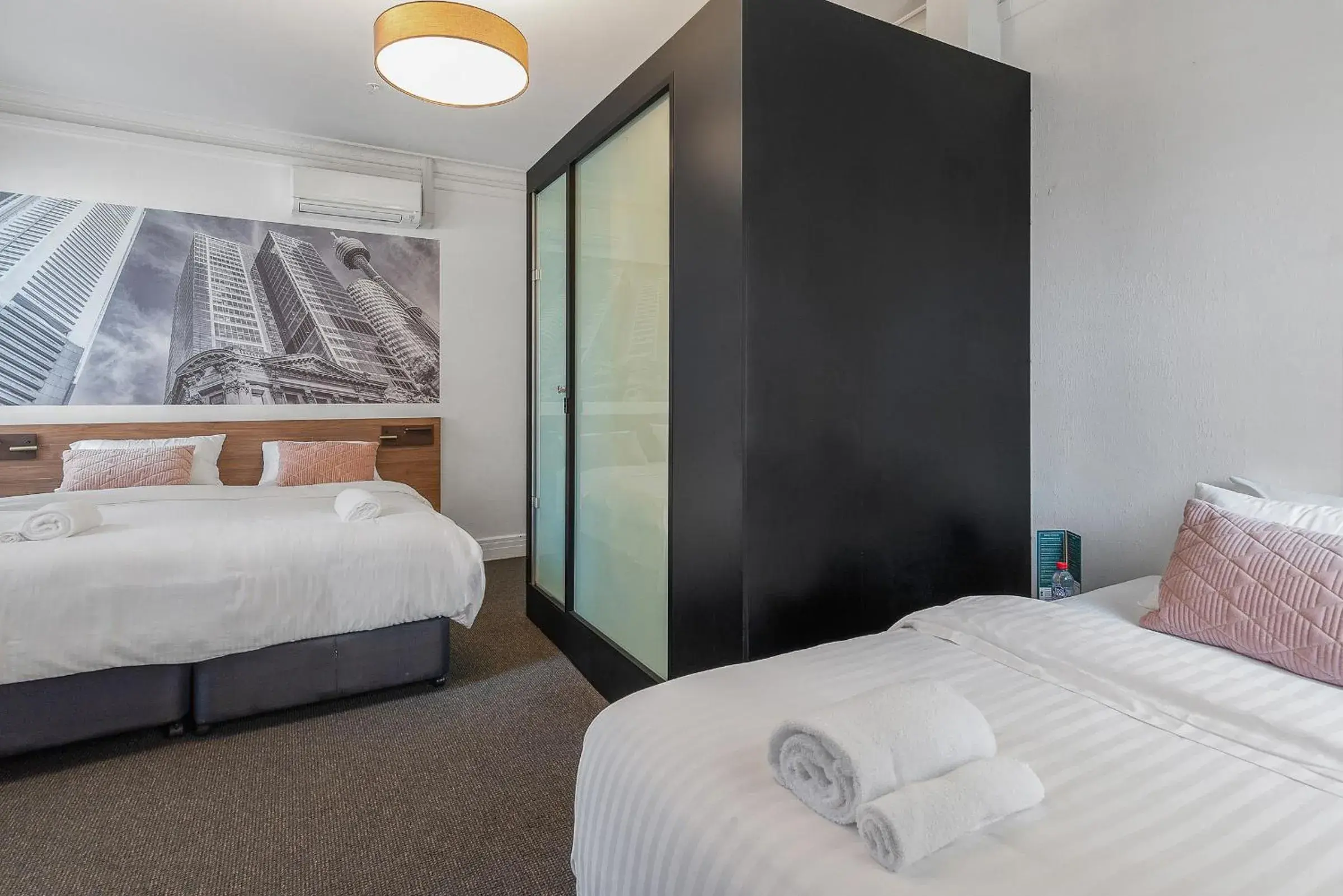 Triple Room in Criterion Hotel Sydney Triple Room in Criterion Hotel Sydney