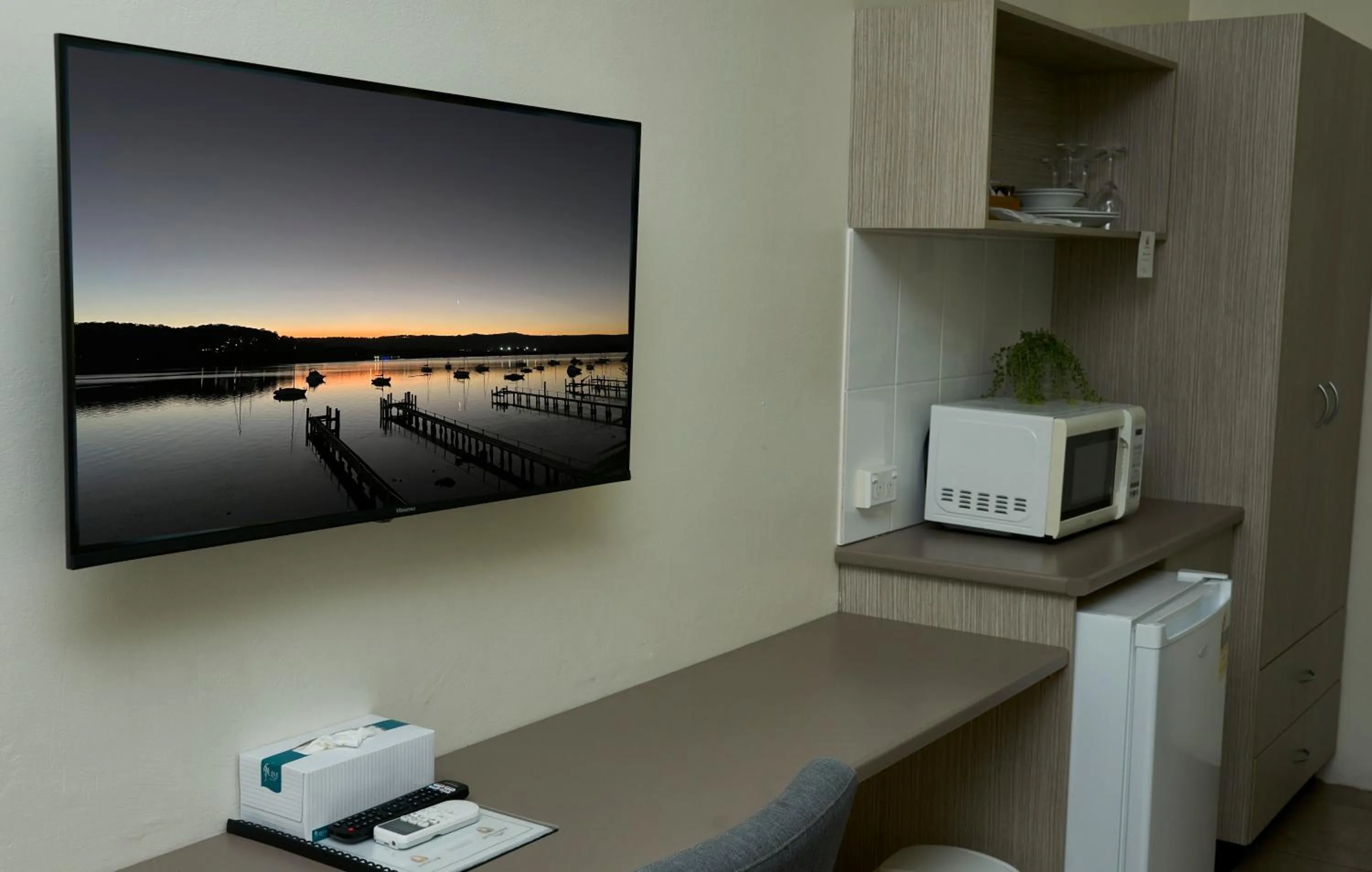 TV and multimedia in Ashwood Motel