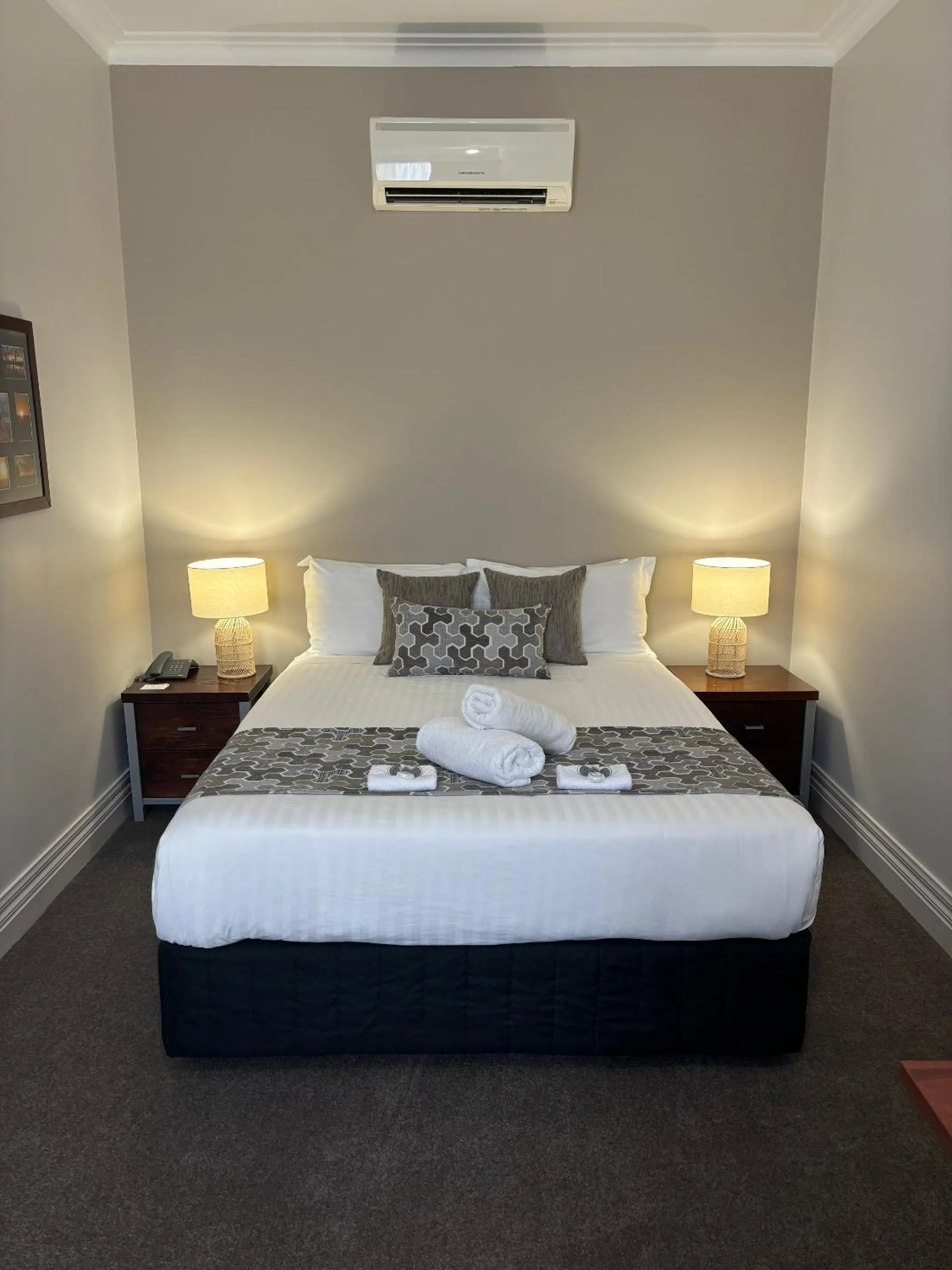 Bed in Silver Haven Motor Inn