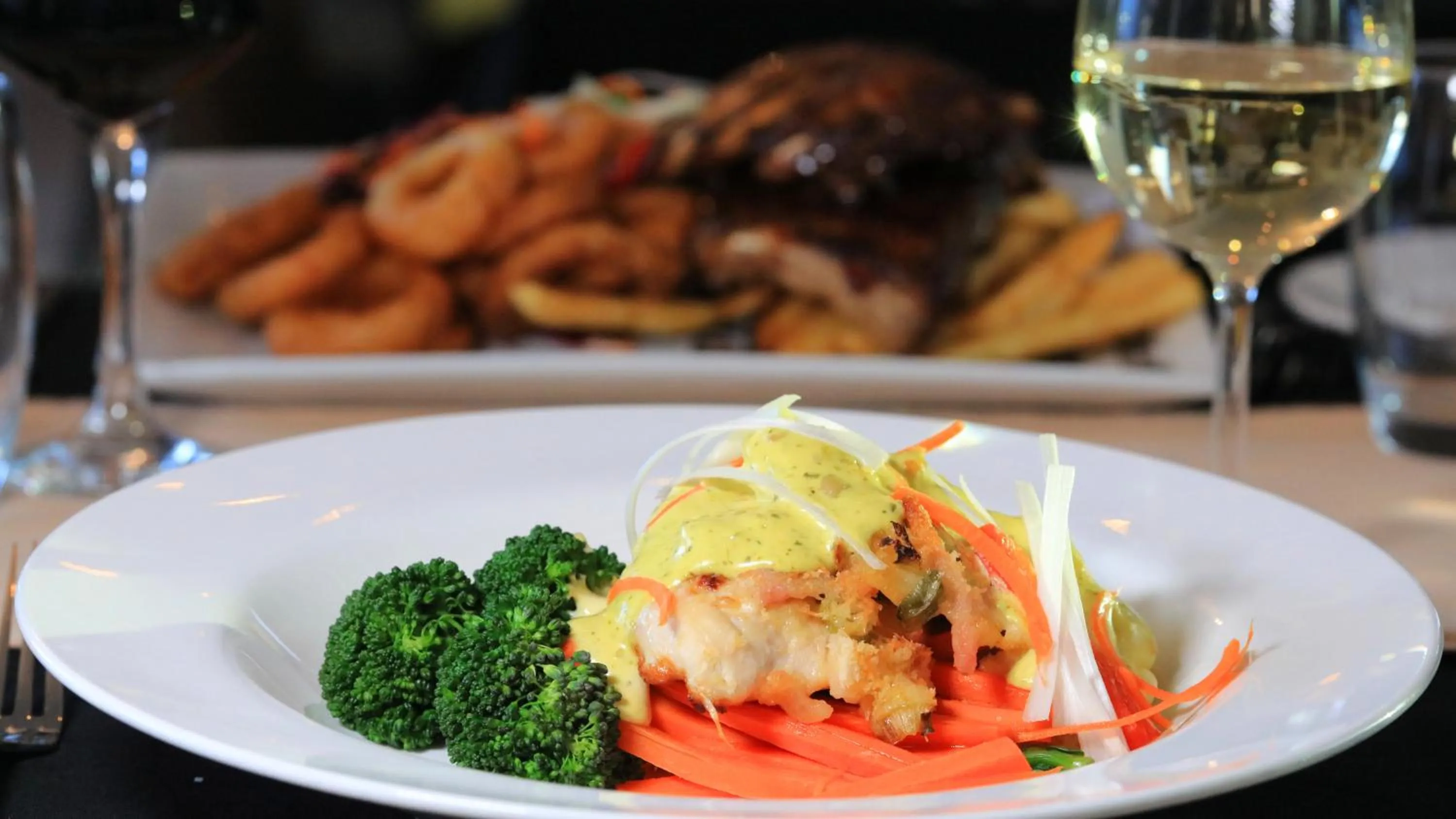 Dinner in Silver Haven Motor Inn