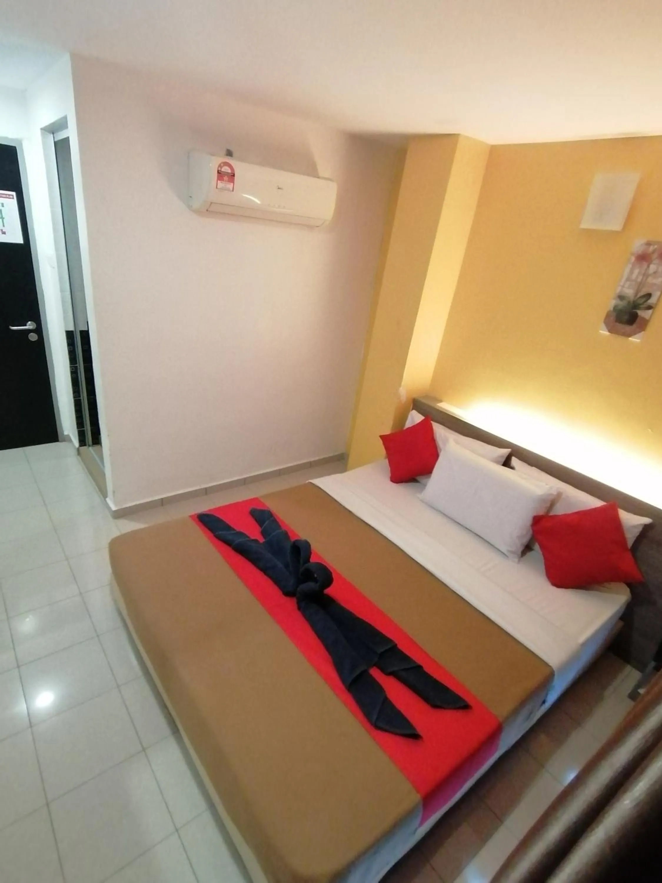 Bedroom in Yellow Mansion Hotel Melaka Raya