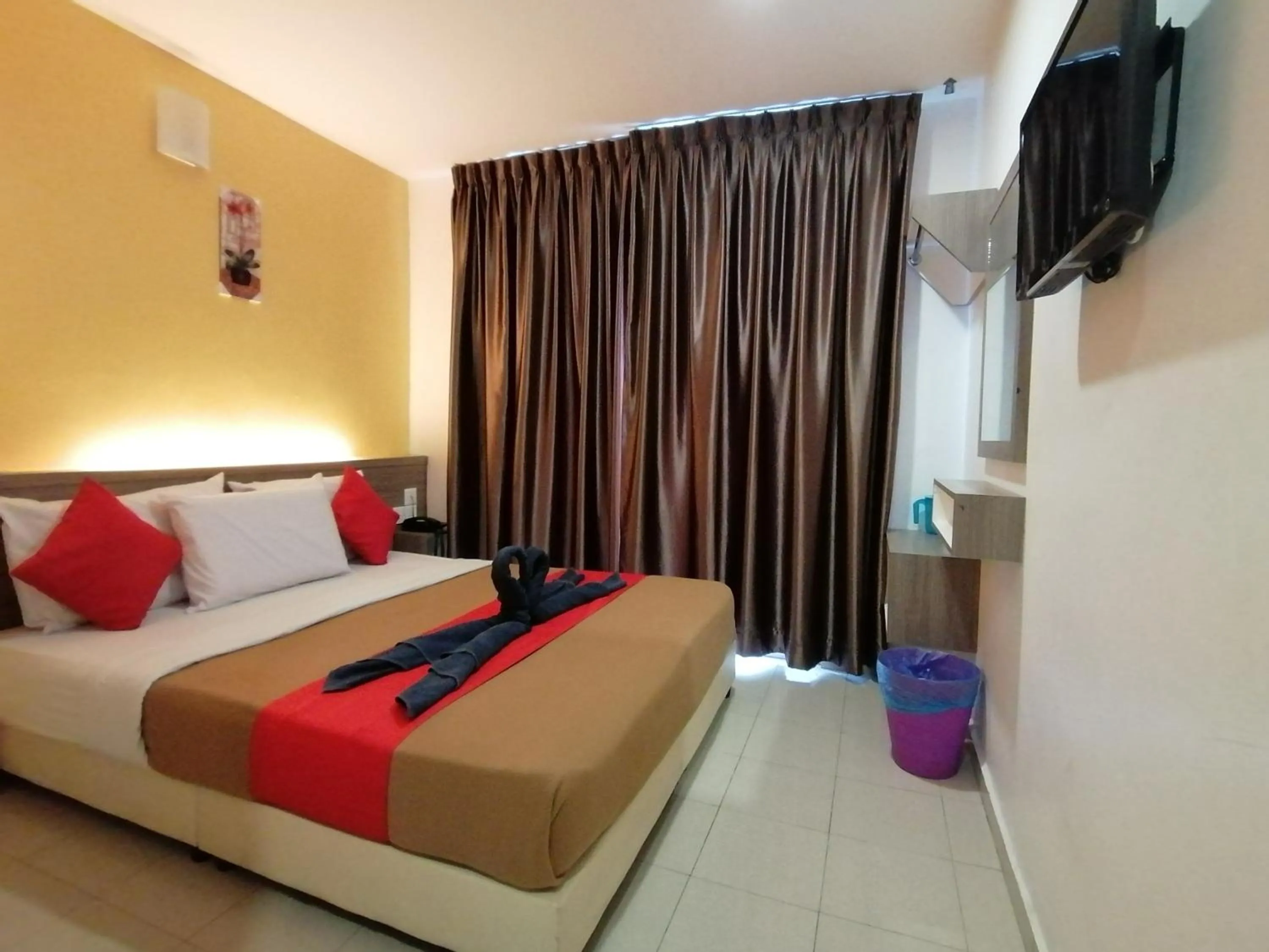 Bedroom in Yellow Mansion Hotel Melaka Raya