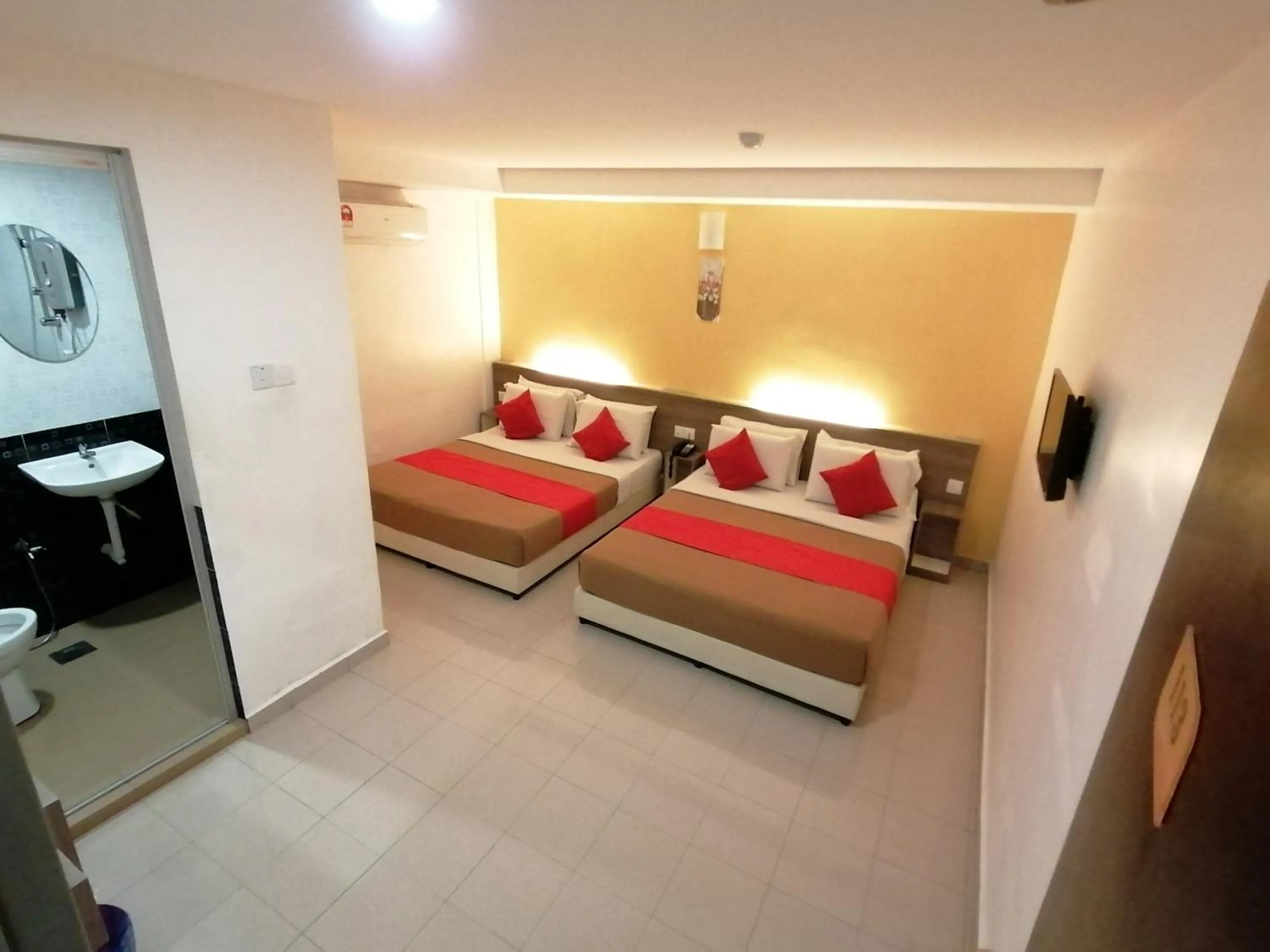 Bedroom in Yellow Mansion Hotel Melaka Raya