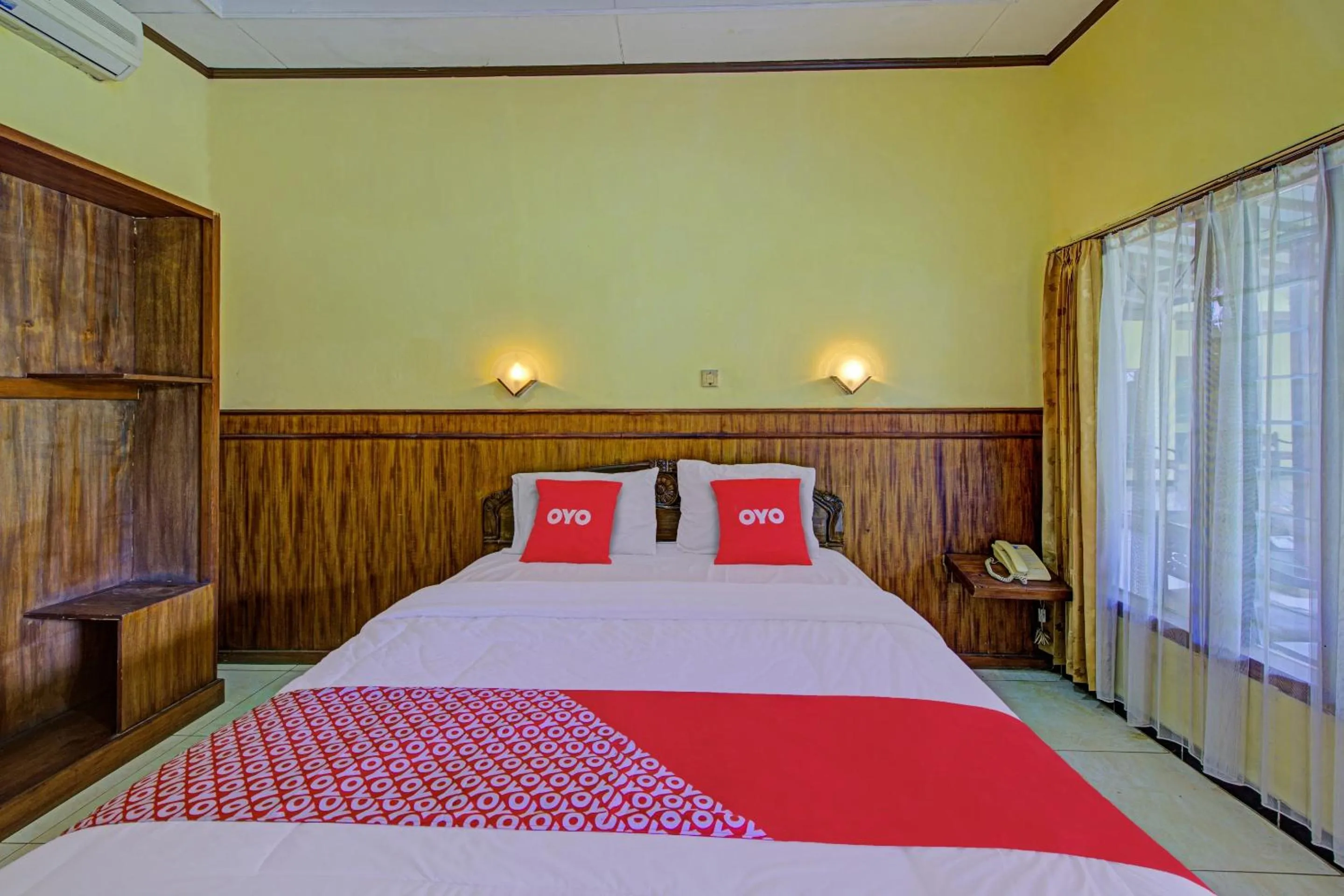 Bedroom in OYO 3934 Hotel Istana