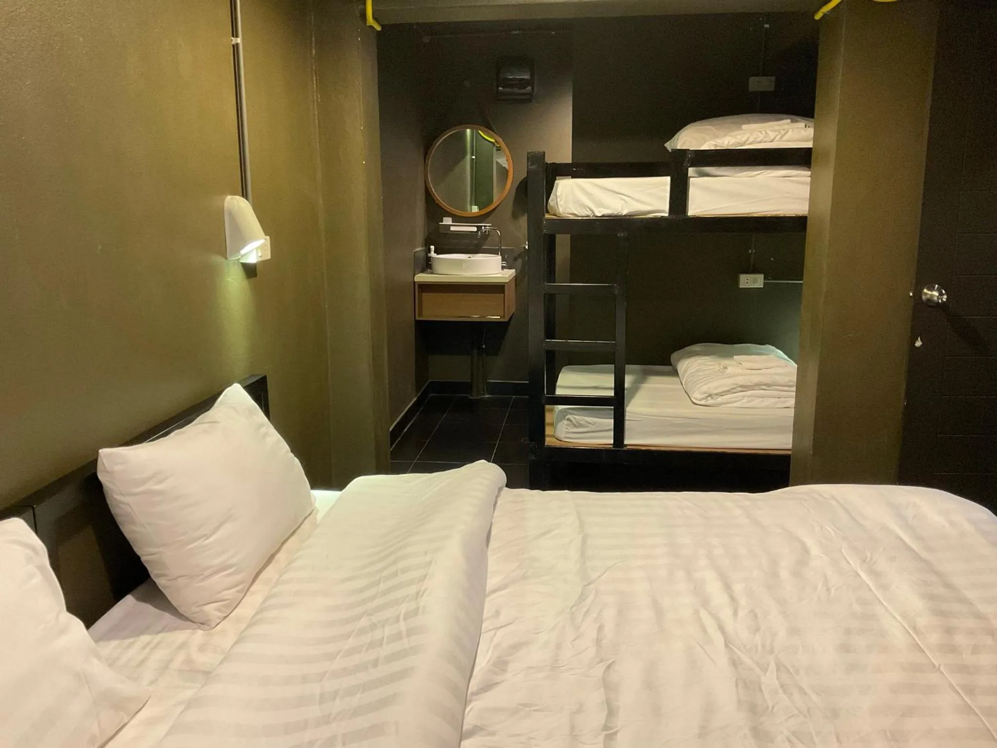 Bed in Capsule Hostel Chiangkhan