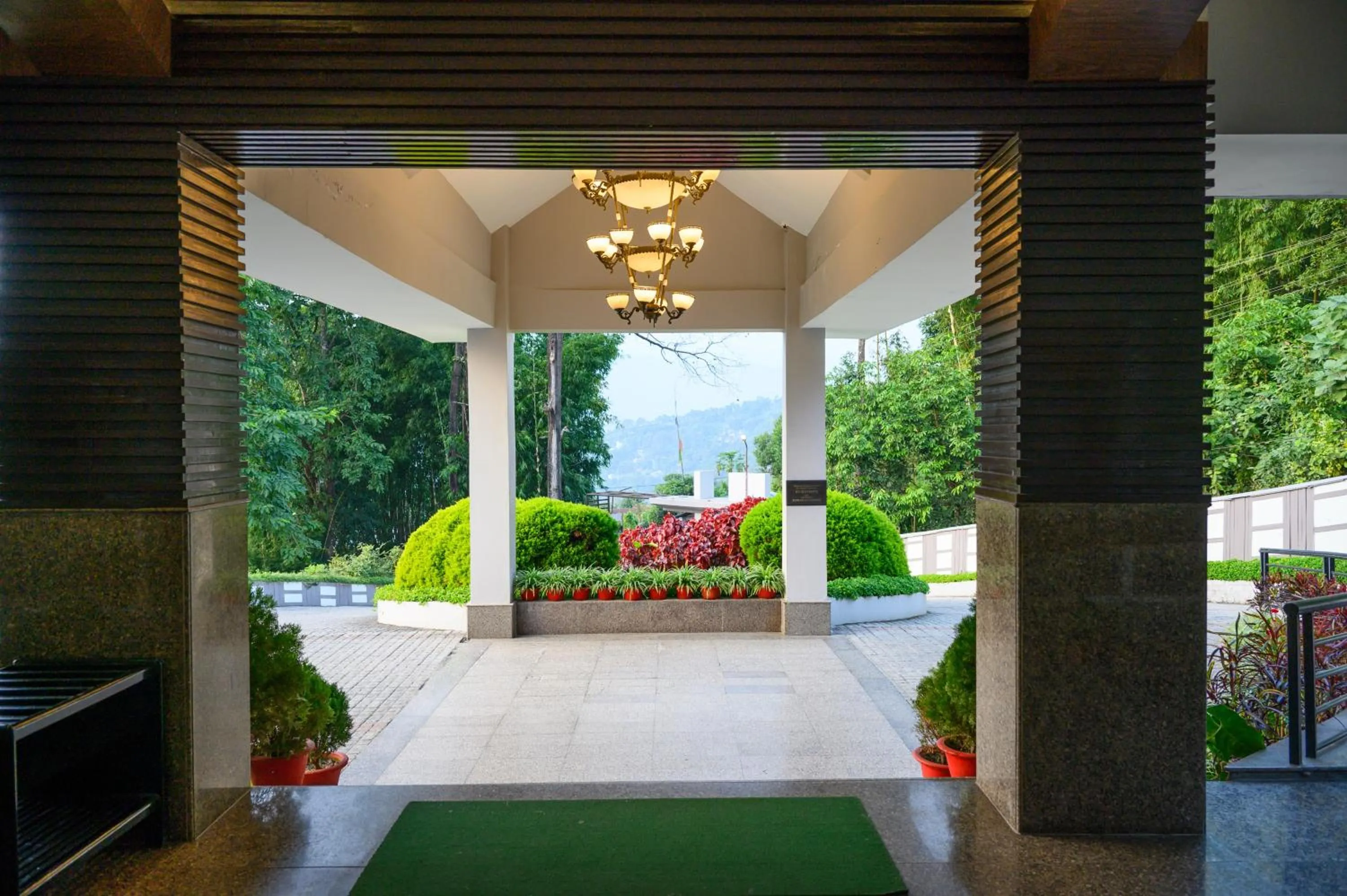 Patio in Sinclairs Retreat Kalimpong