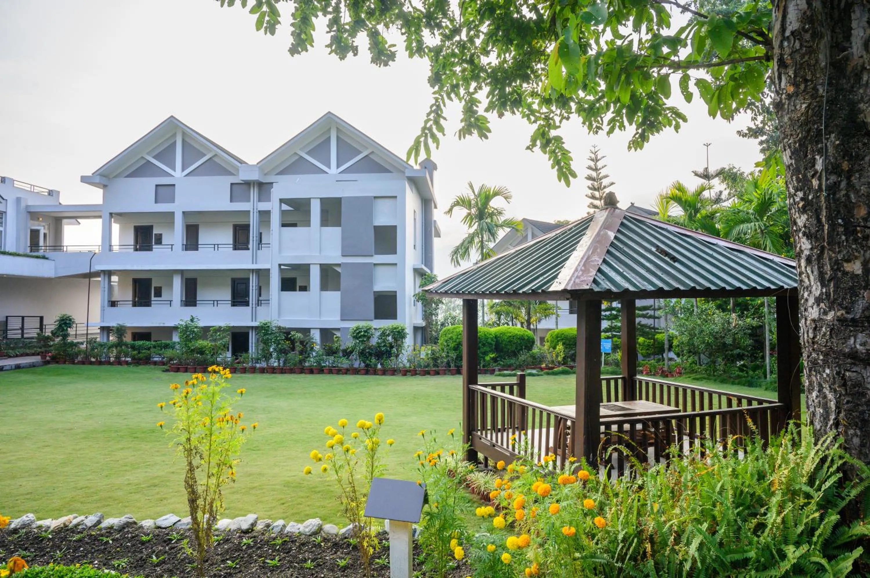 Property building in Sinclairs Retreat Kalimpong