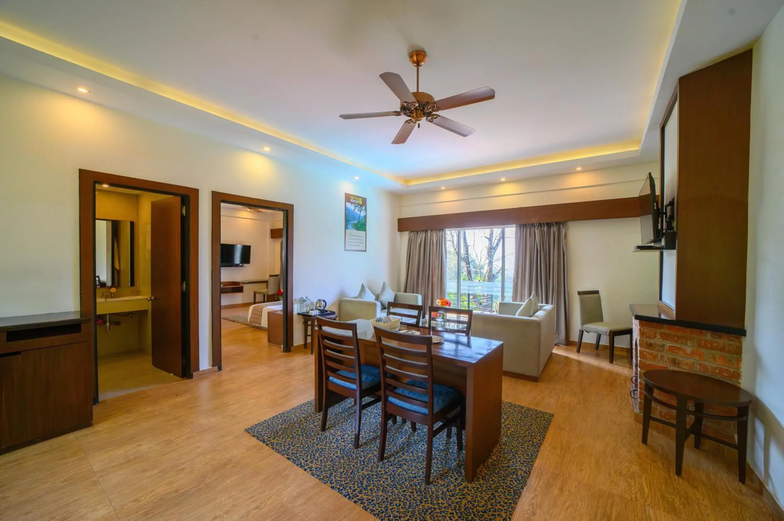 Suite with Mountain View in Sinclairs Retreat Kalimpong Suite with Mountain View in Sinclairs Retreat Kalimpong