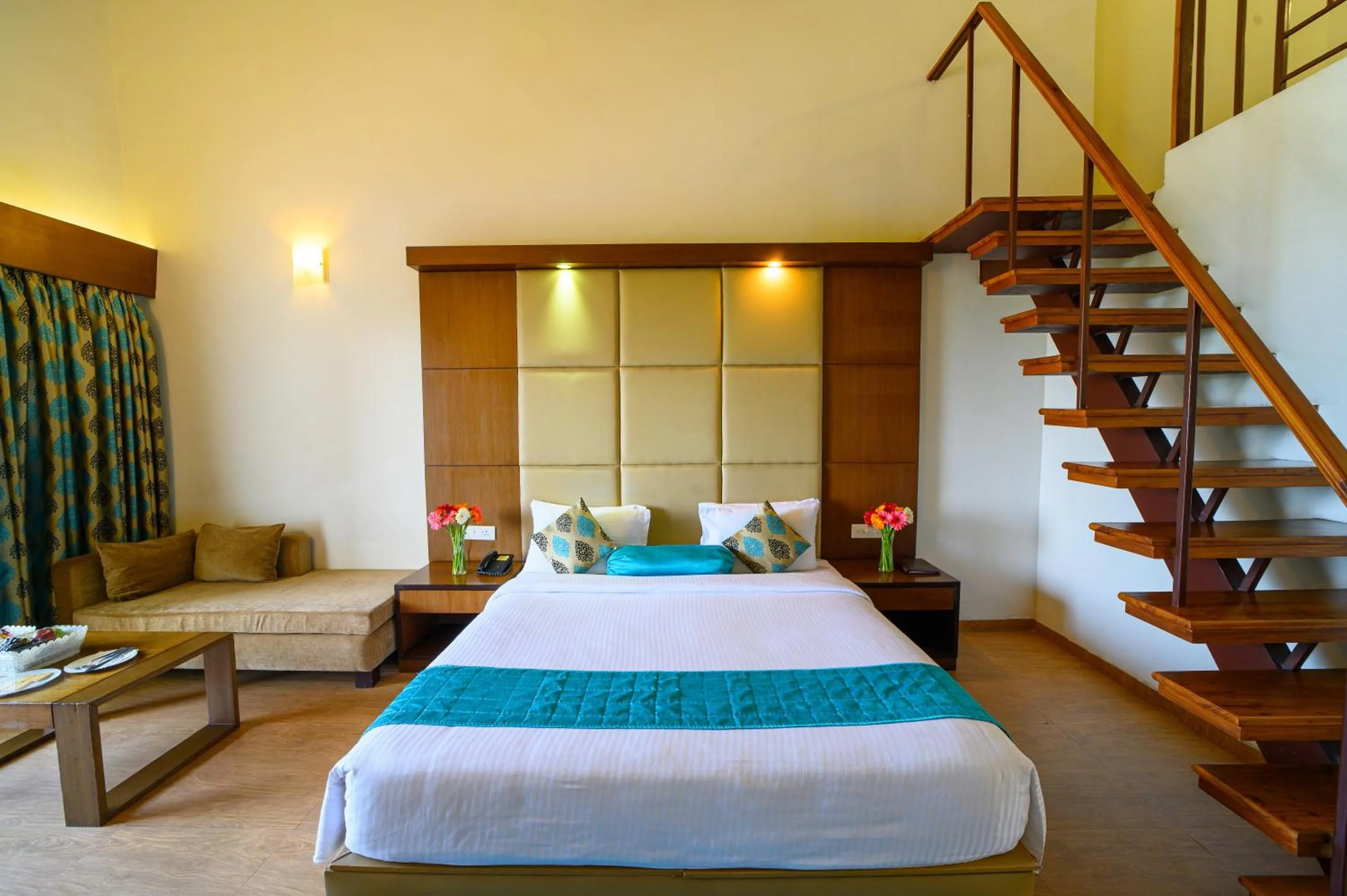 Bed in Sinclairs Retreat Kalimpong