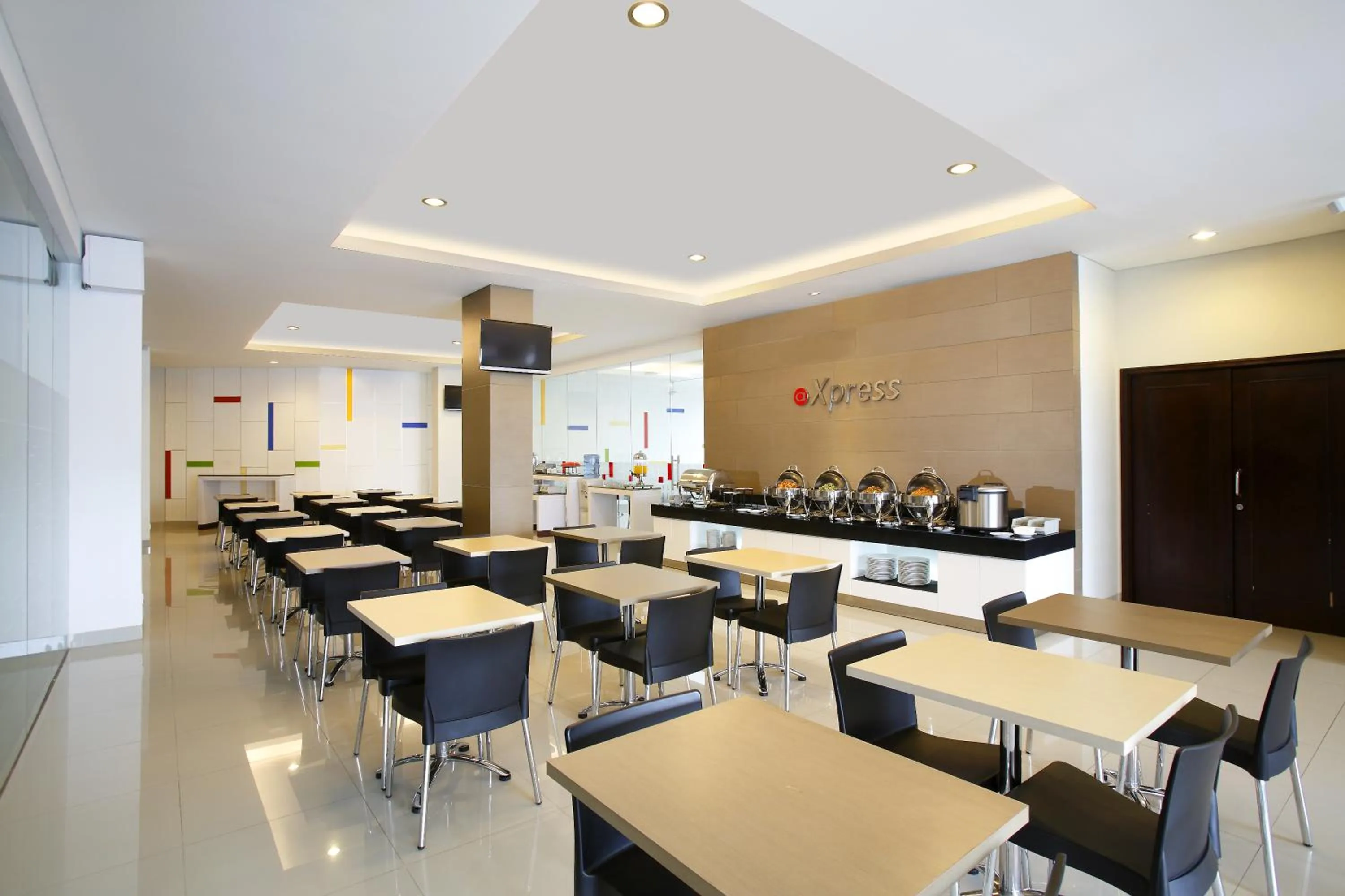 Restaurant/places to eat in Amaris Hotel Cilegon