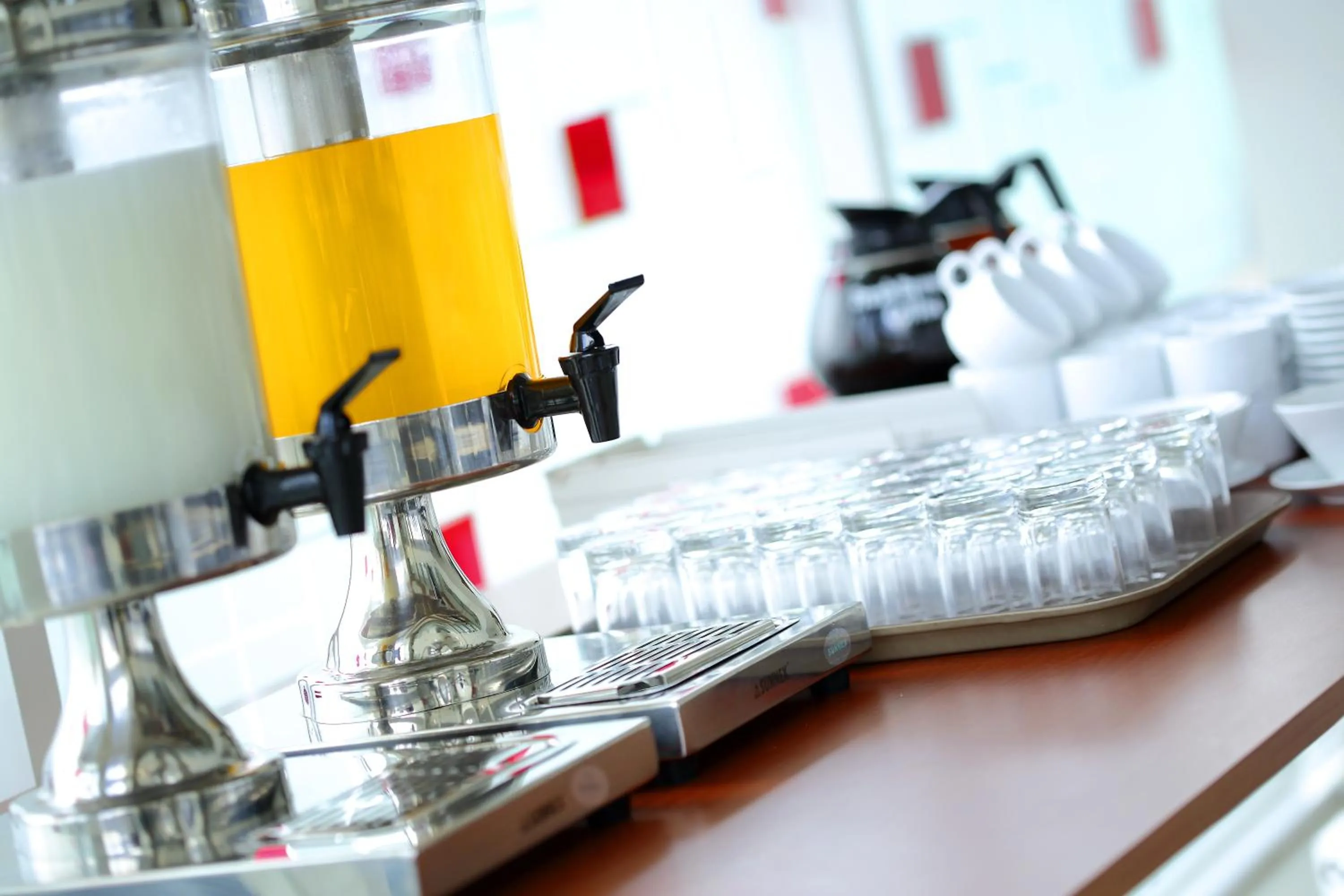 Restaurant/places to eat in Amaris Hotel Cilegon