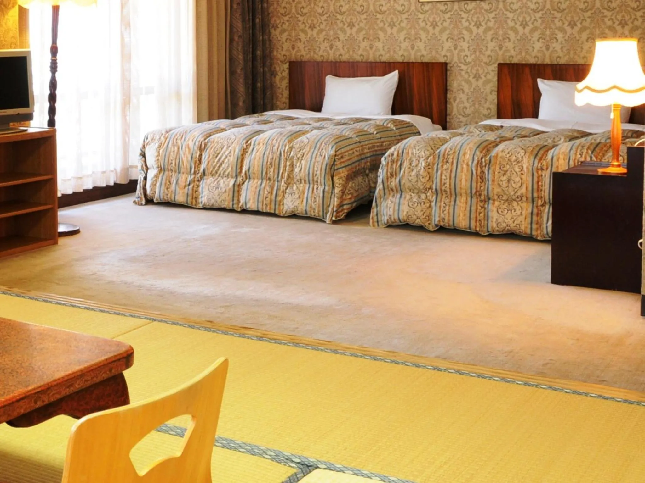 Photo of the whole room, Bed in Hotel Grace Hakuba
