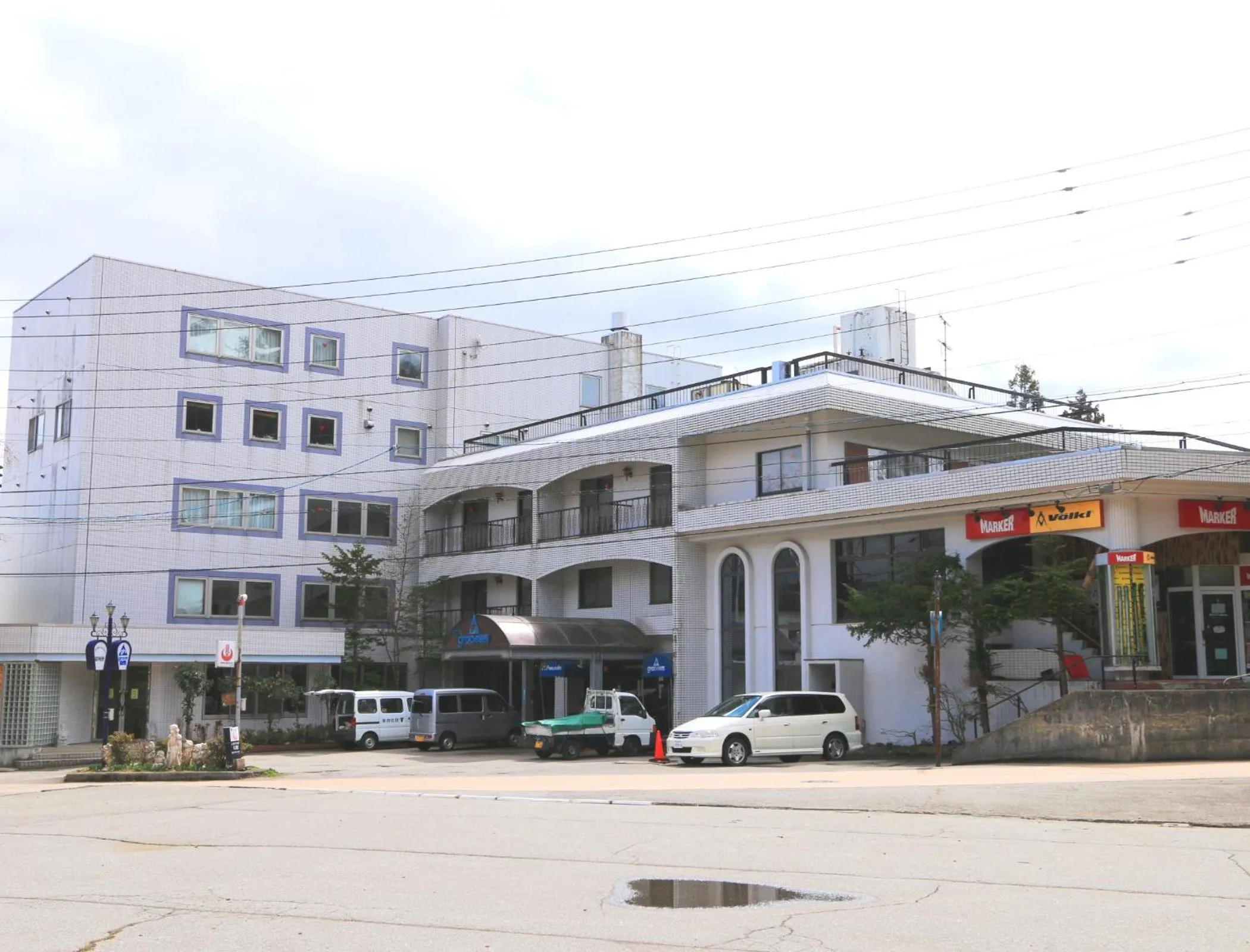 Facade/entrance in Hotel Grace Hakuba