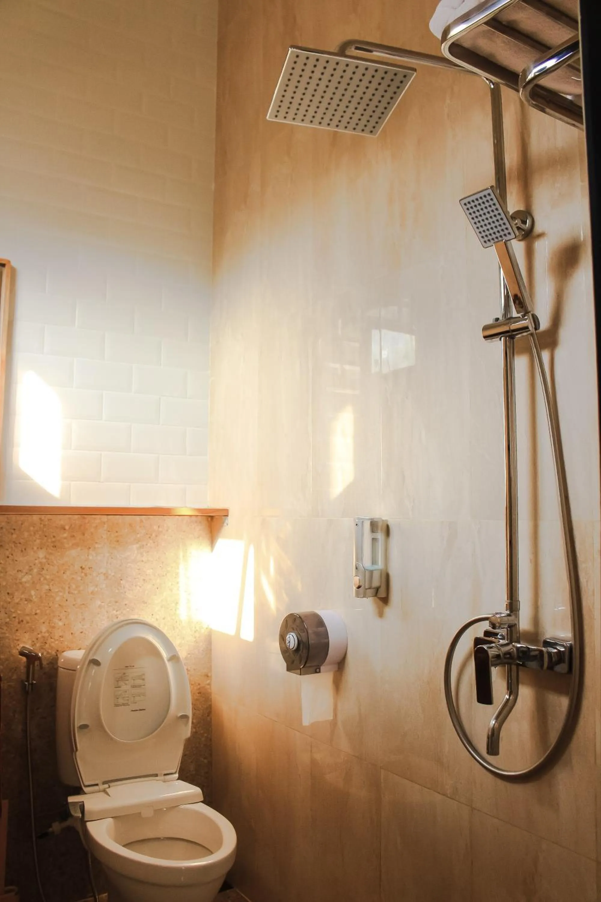 Shower in ELHA Heritage Yogyakarta