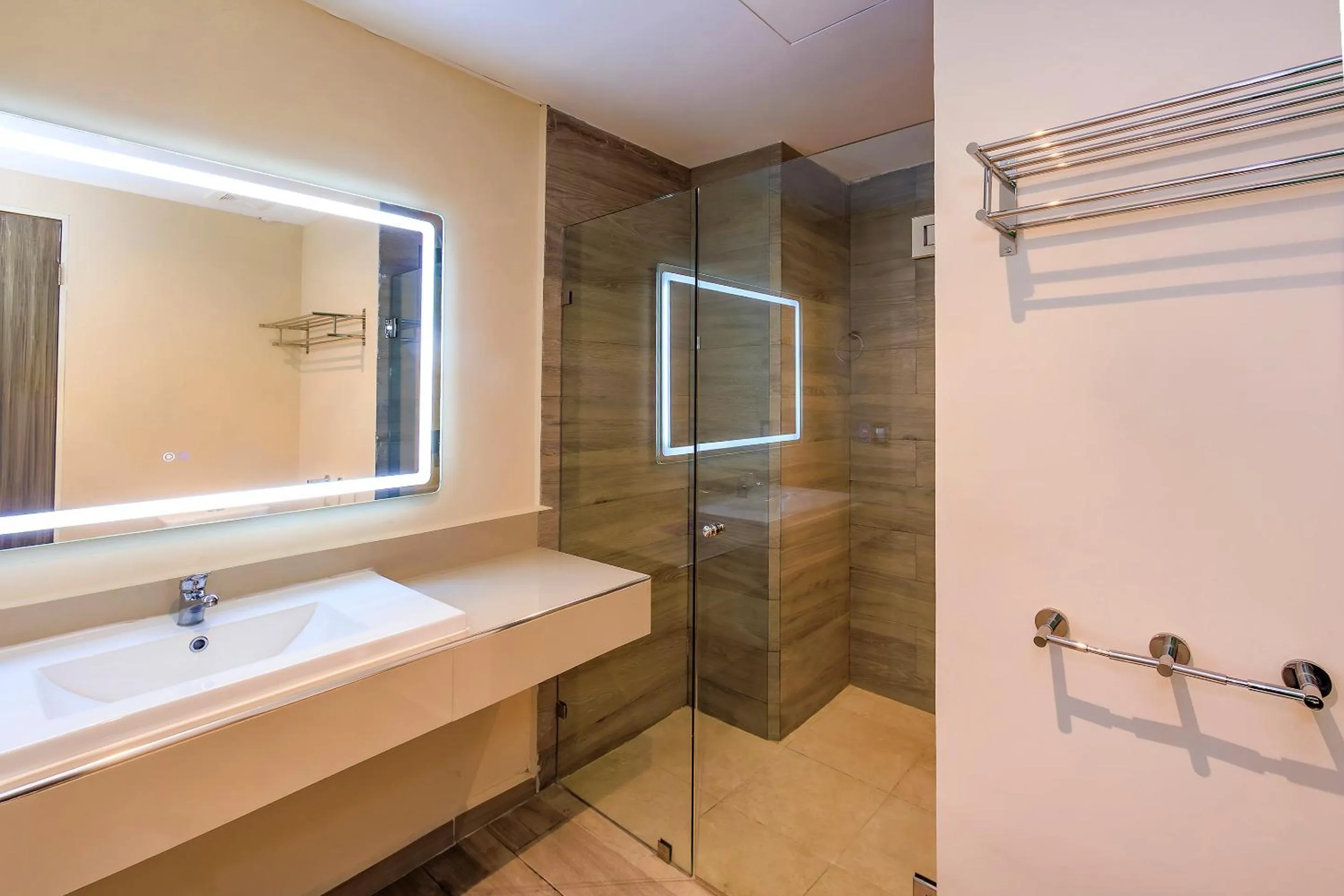 Shower in Collection O Hotel Paris FC, Veracruz