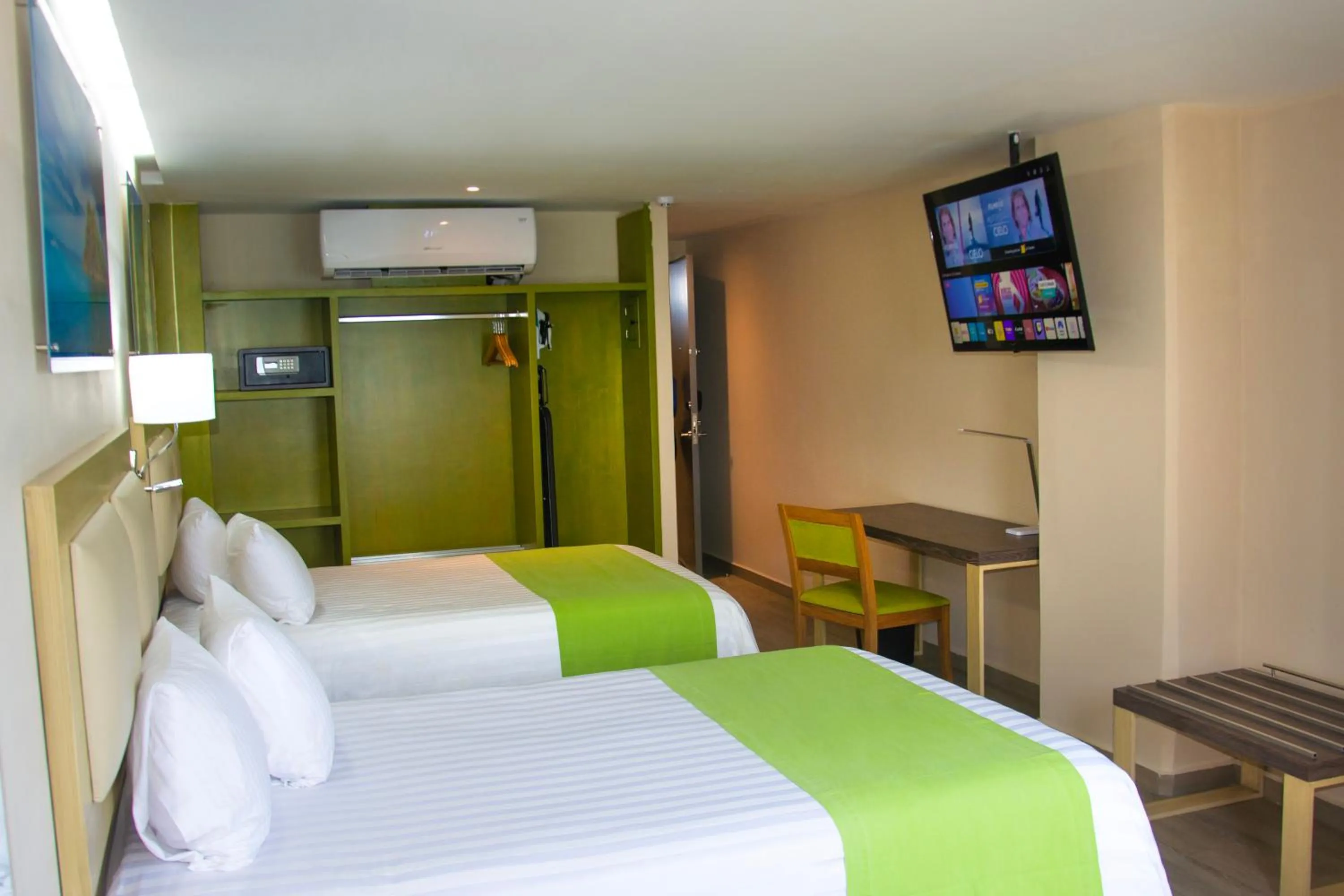 Bed in Paris FC Veracruz