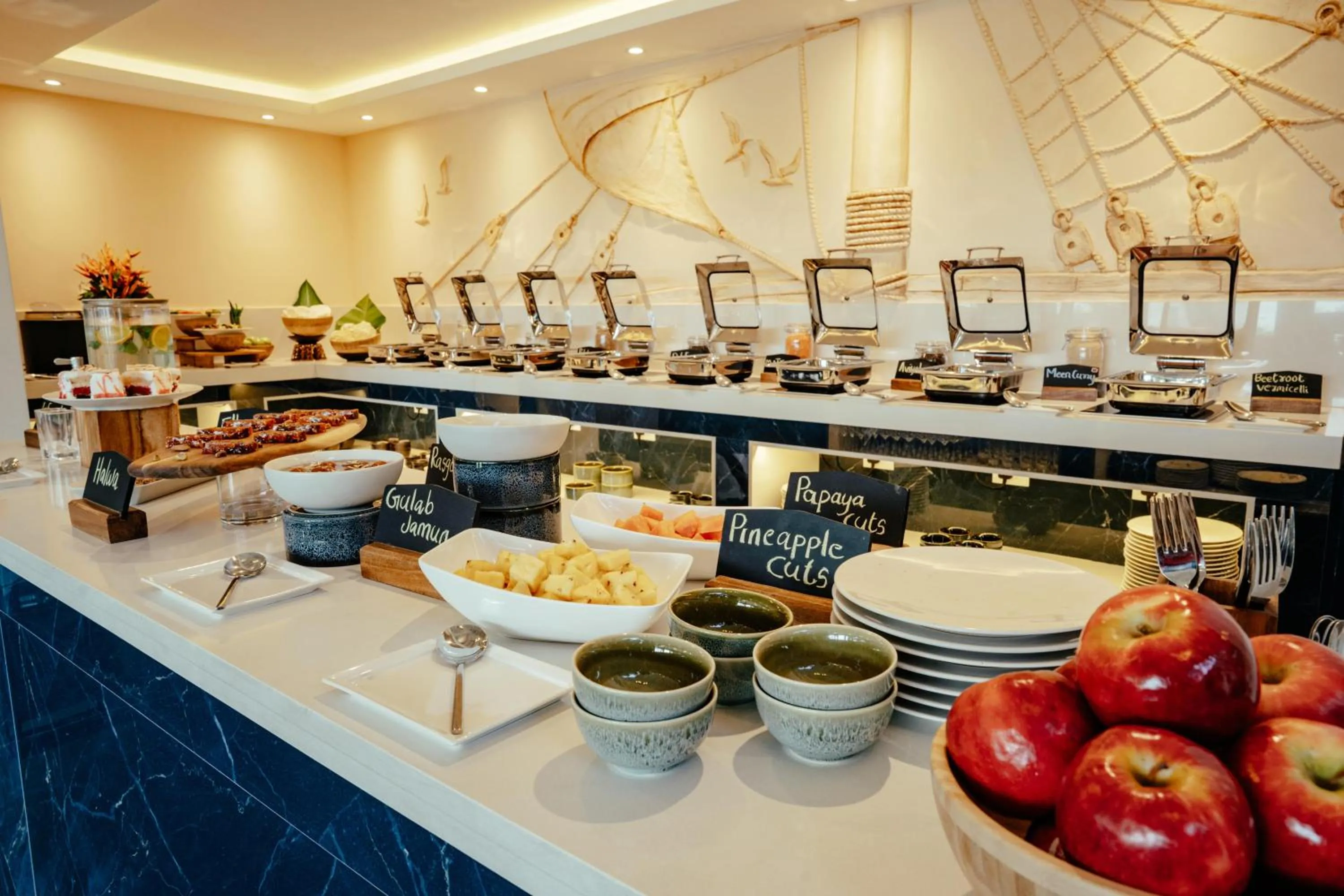 Restaurant/places to eat in Vedic Village Retreat Kodungallur