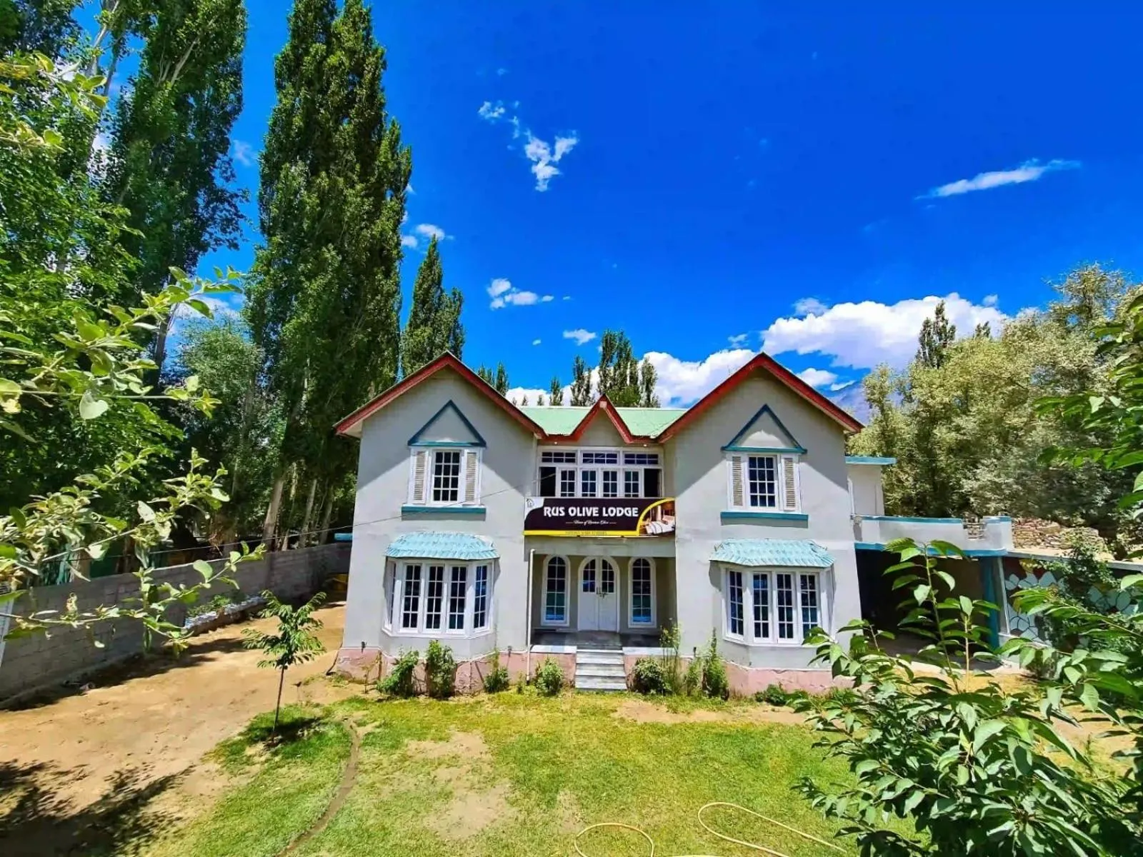 Rus Olive Lodge Skardu