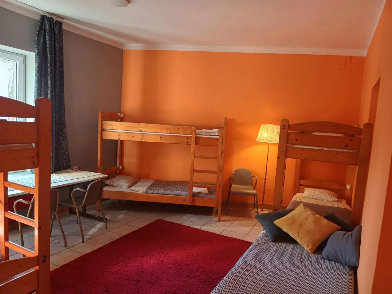 bunk bed, Bed in Art Inn Space