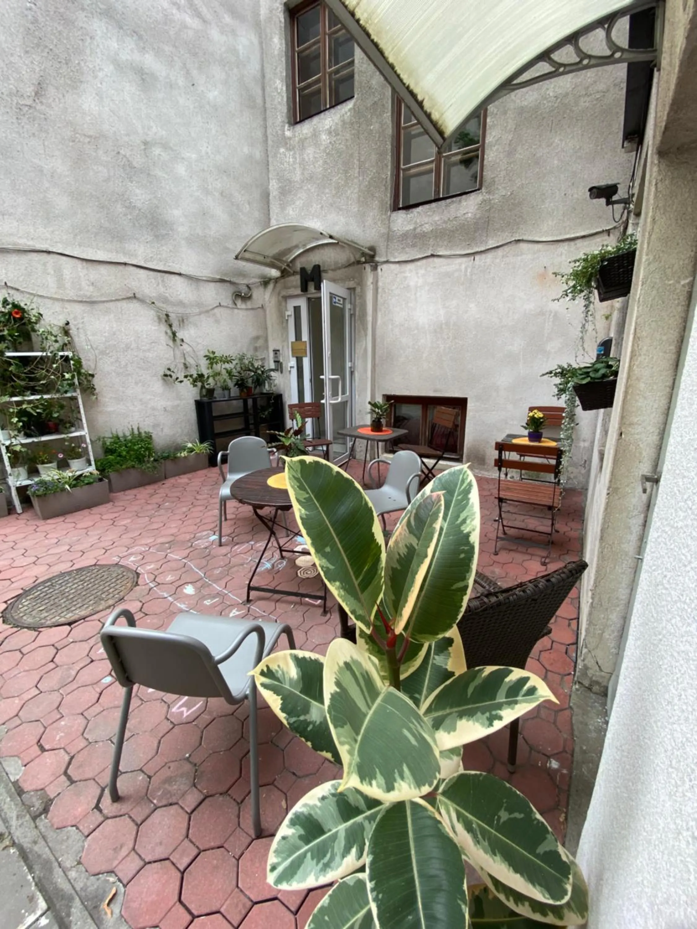 Property building in Art Inn Space