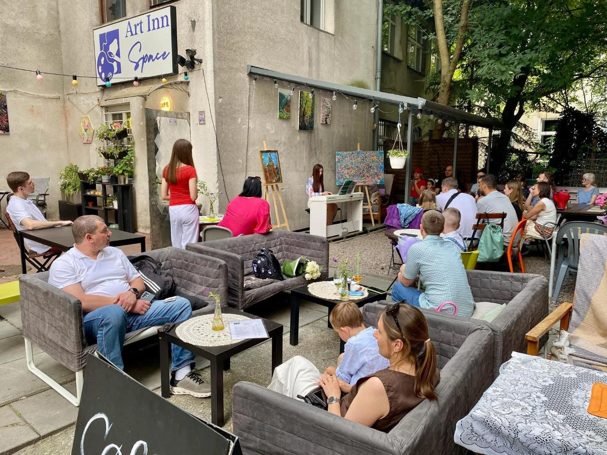 Inner courtyard view in Art Inn Space