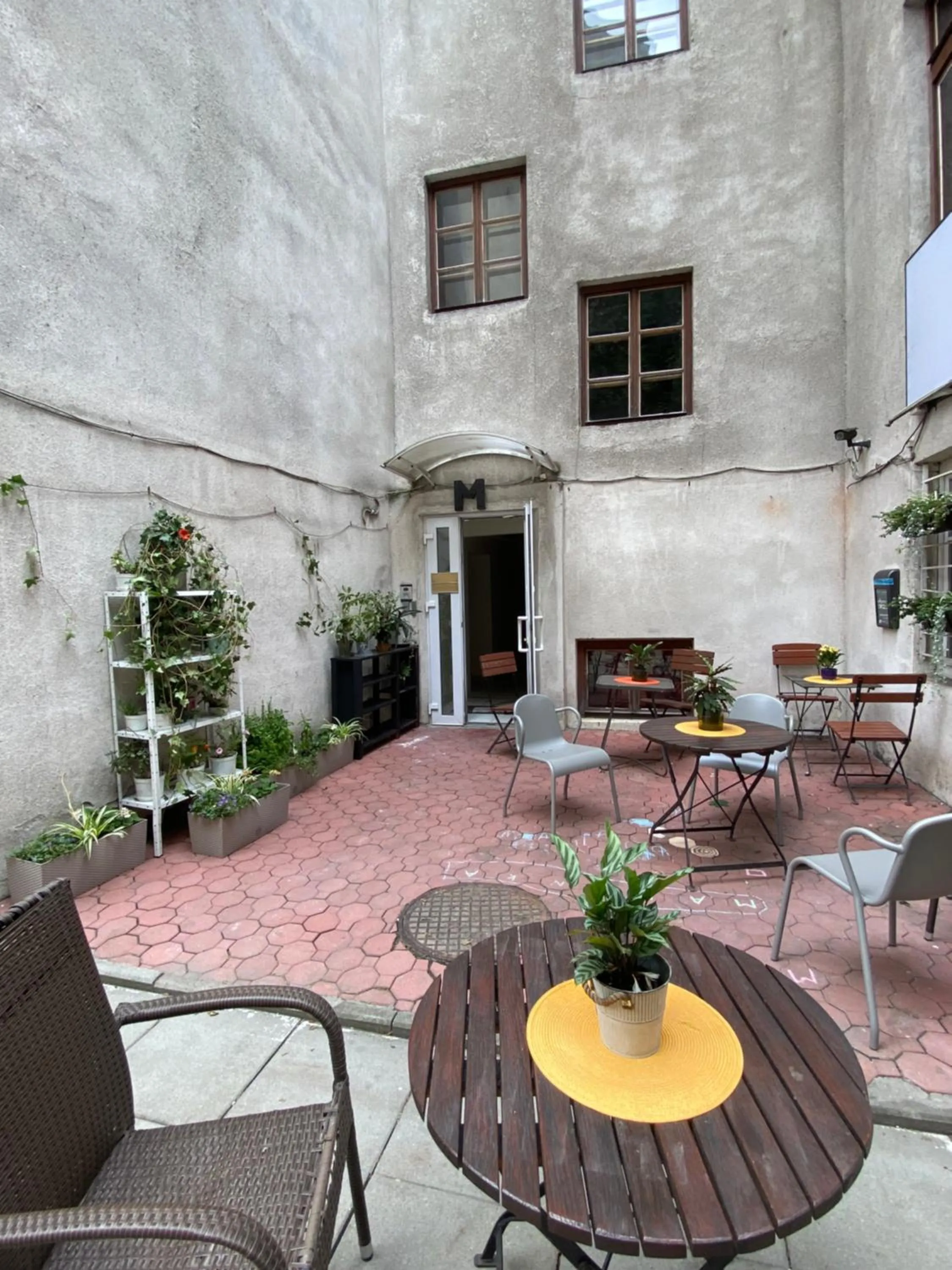 Property building in Art Inn Space