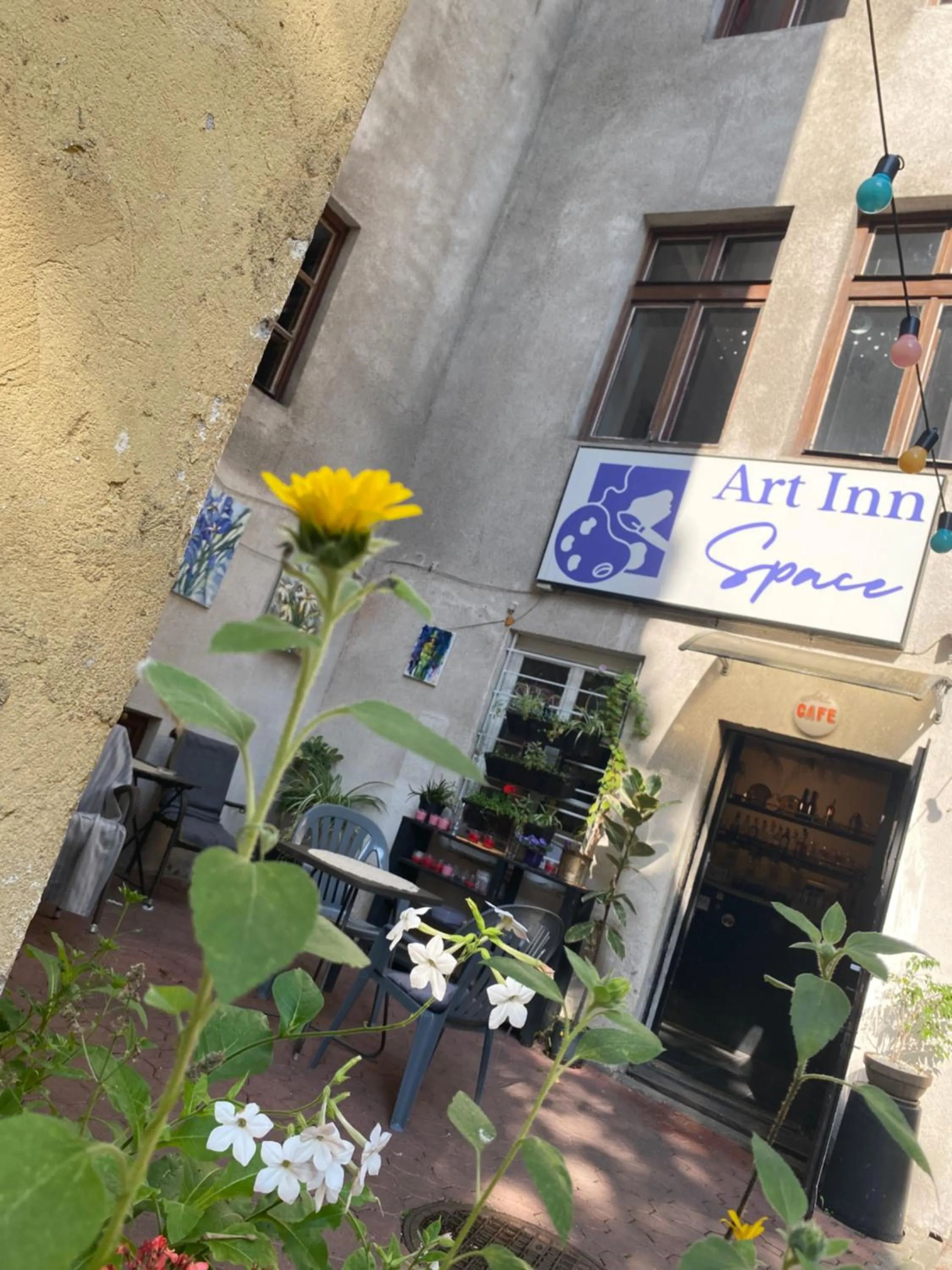 Property building in Art Inn Space