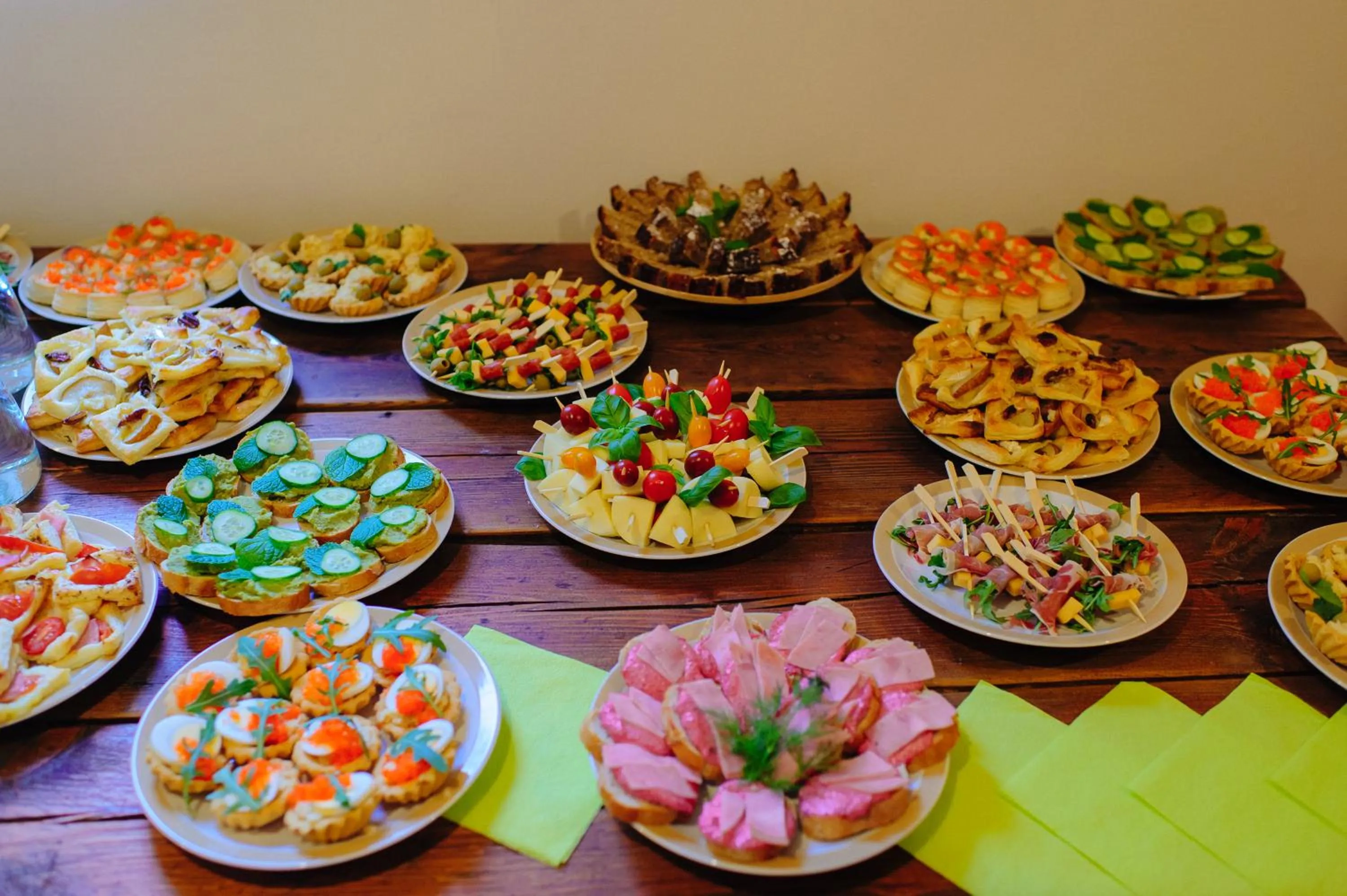 Breakfast in Art Inn Space