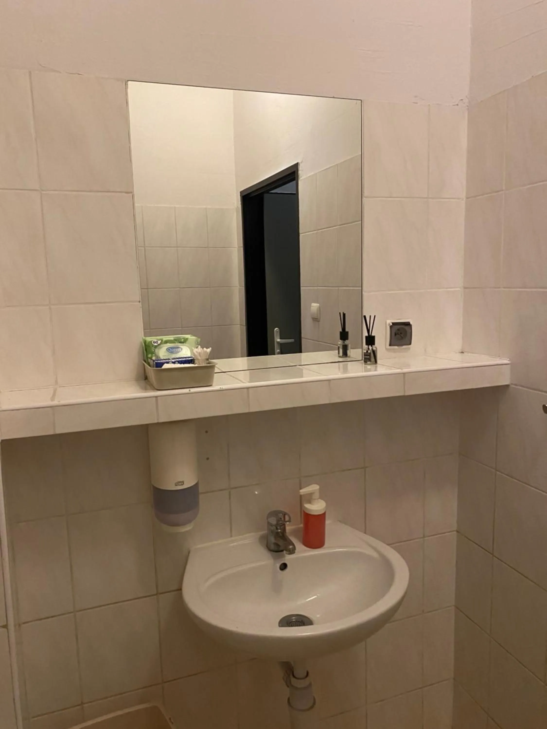 Toilet in Art Inn Space