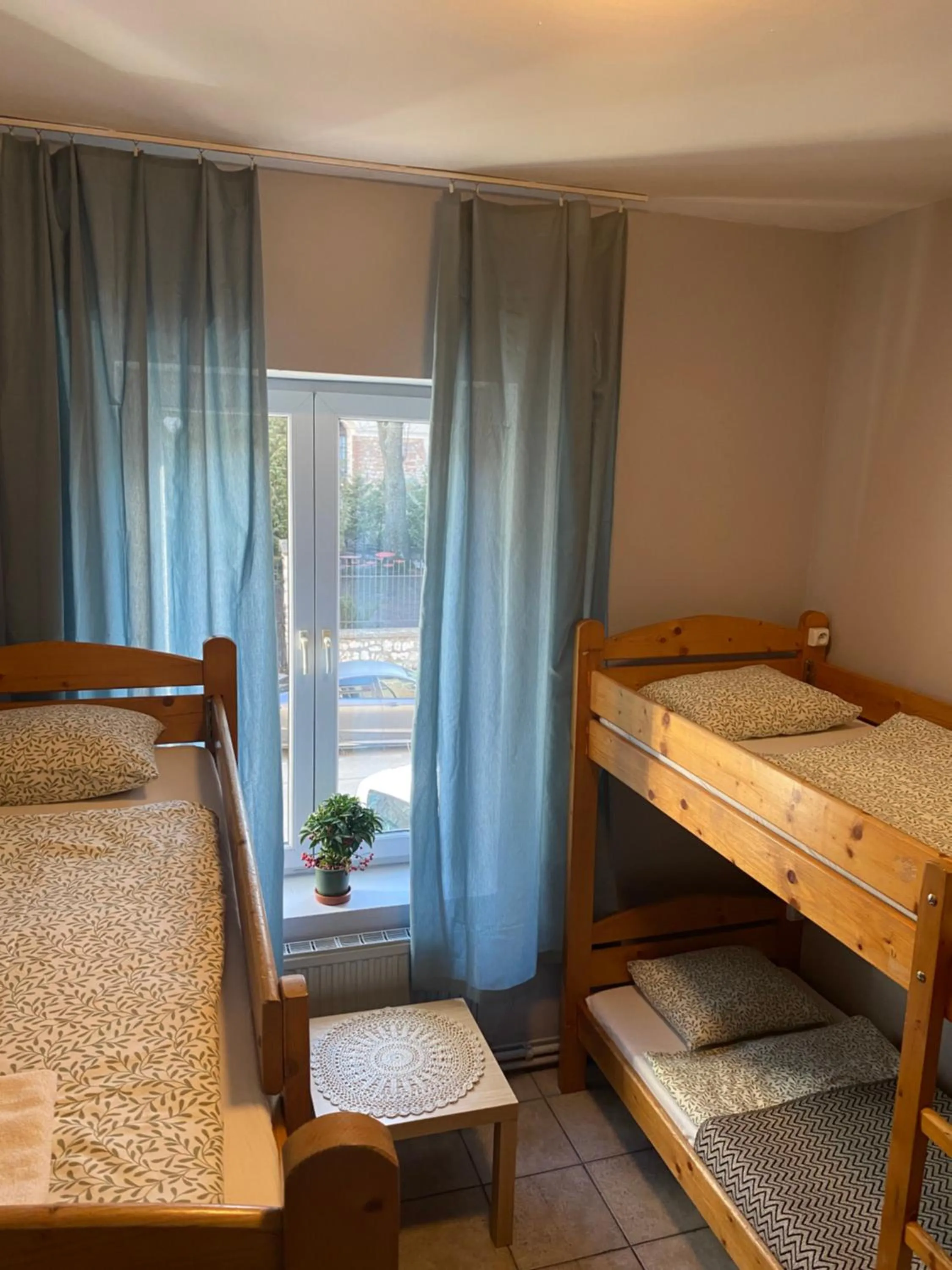 Property building, Bed in Art Inn Space