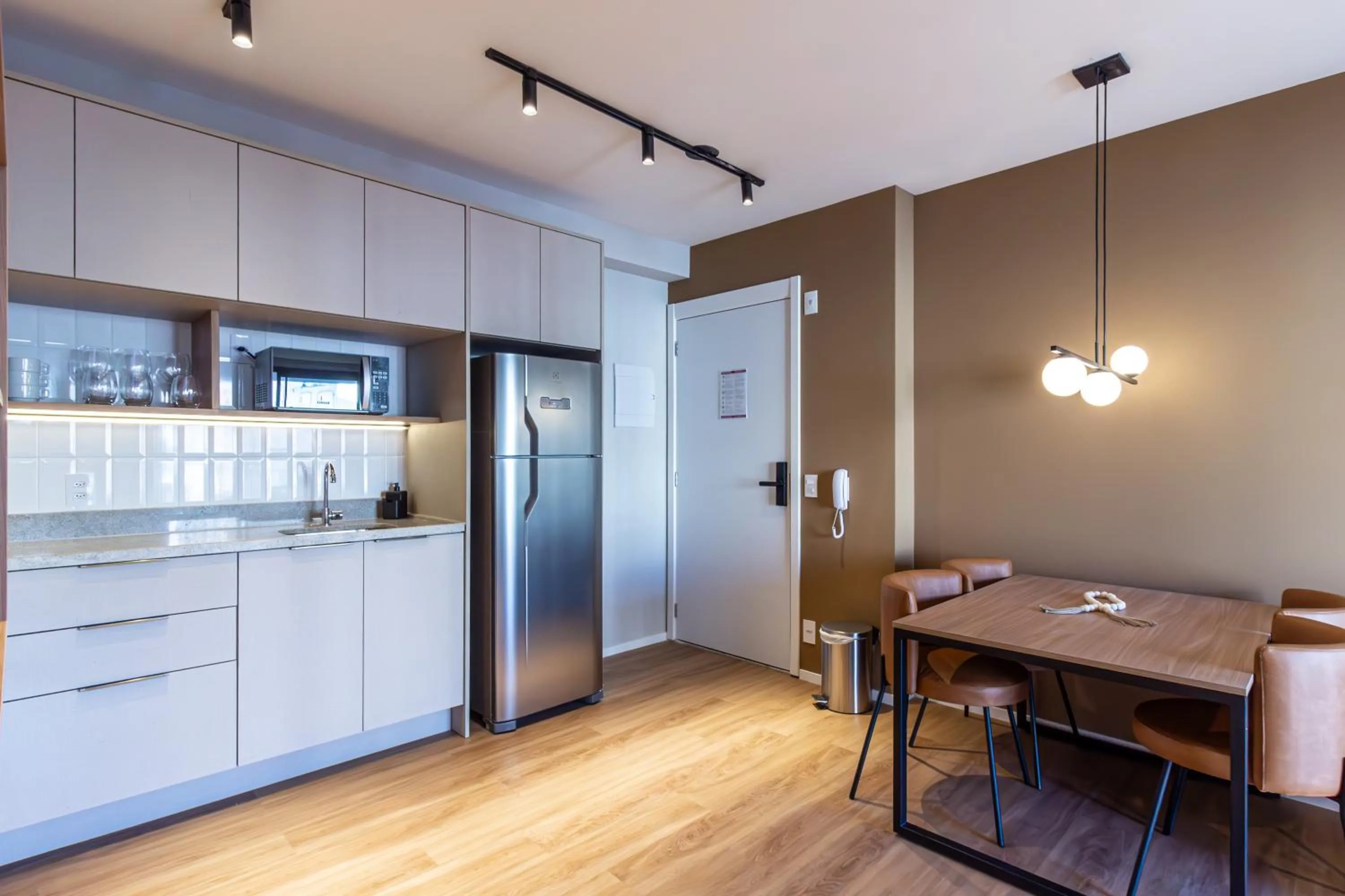 kitchen in 360 Paraíso