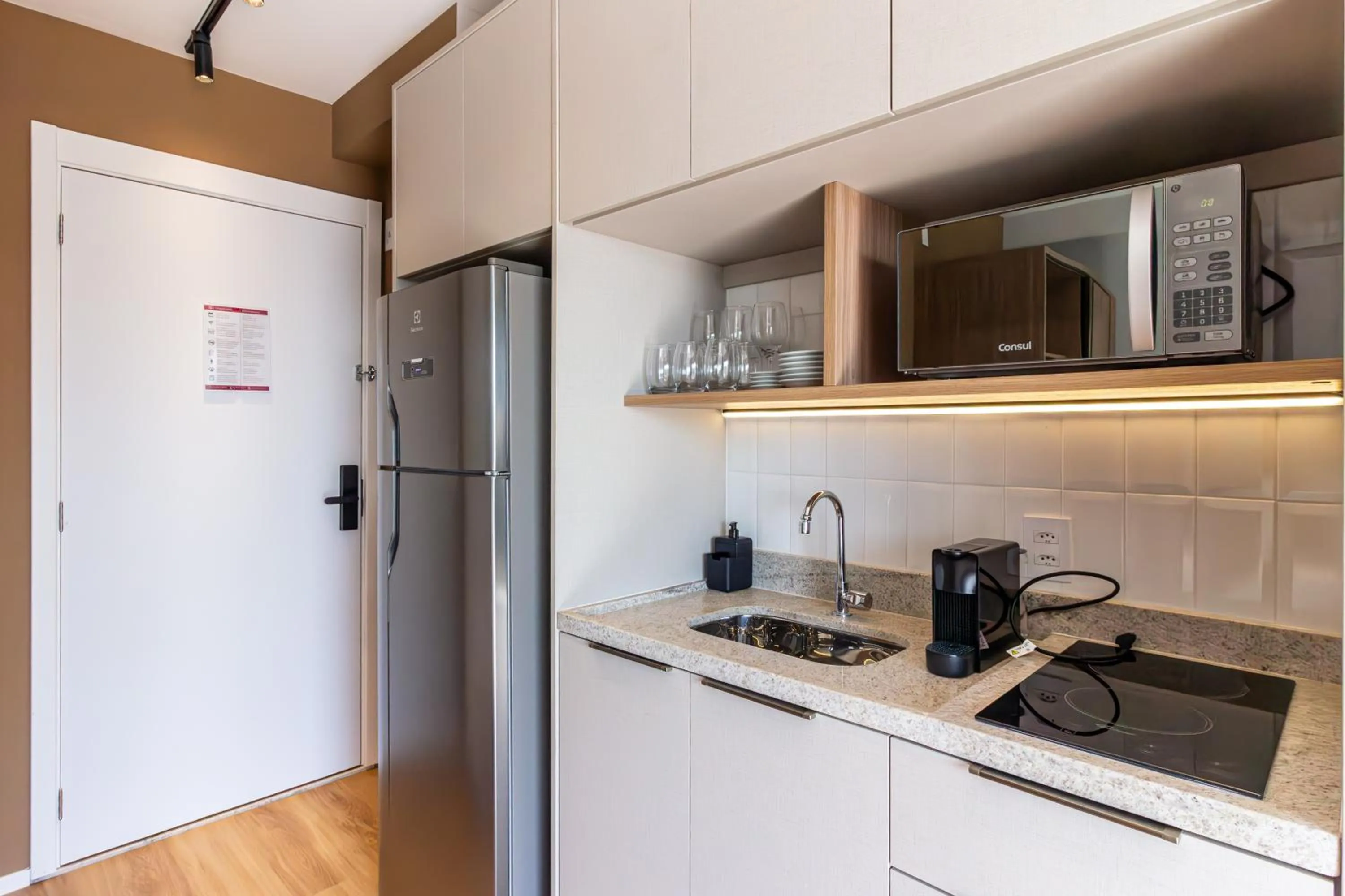 Kitchen or kitchenette in 360 Paraíso