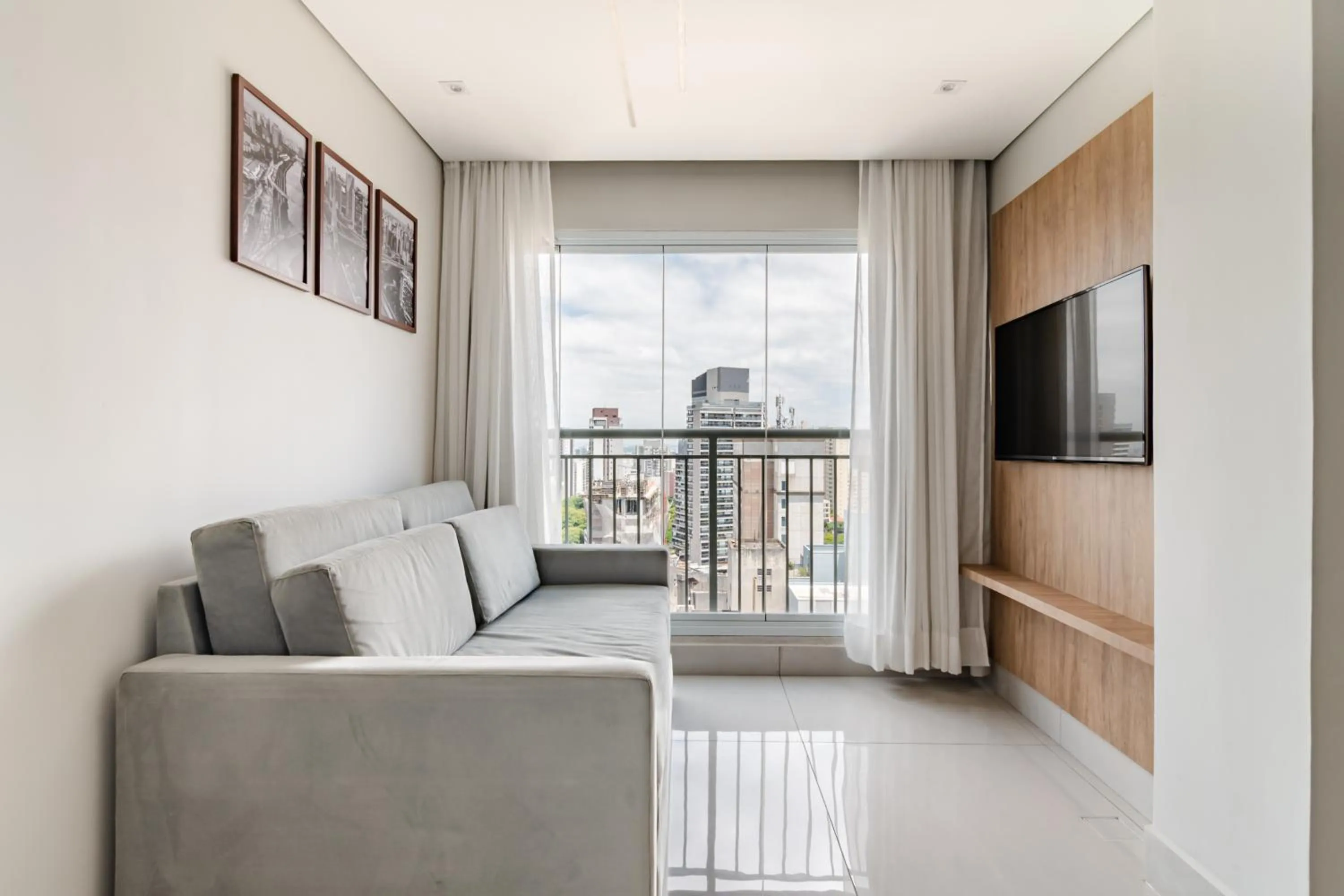 TV and multimedia in 360 Paraíso