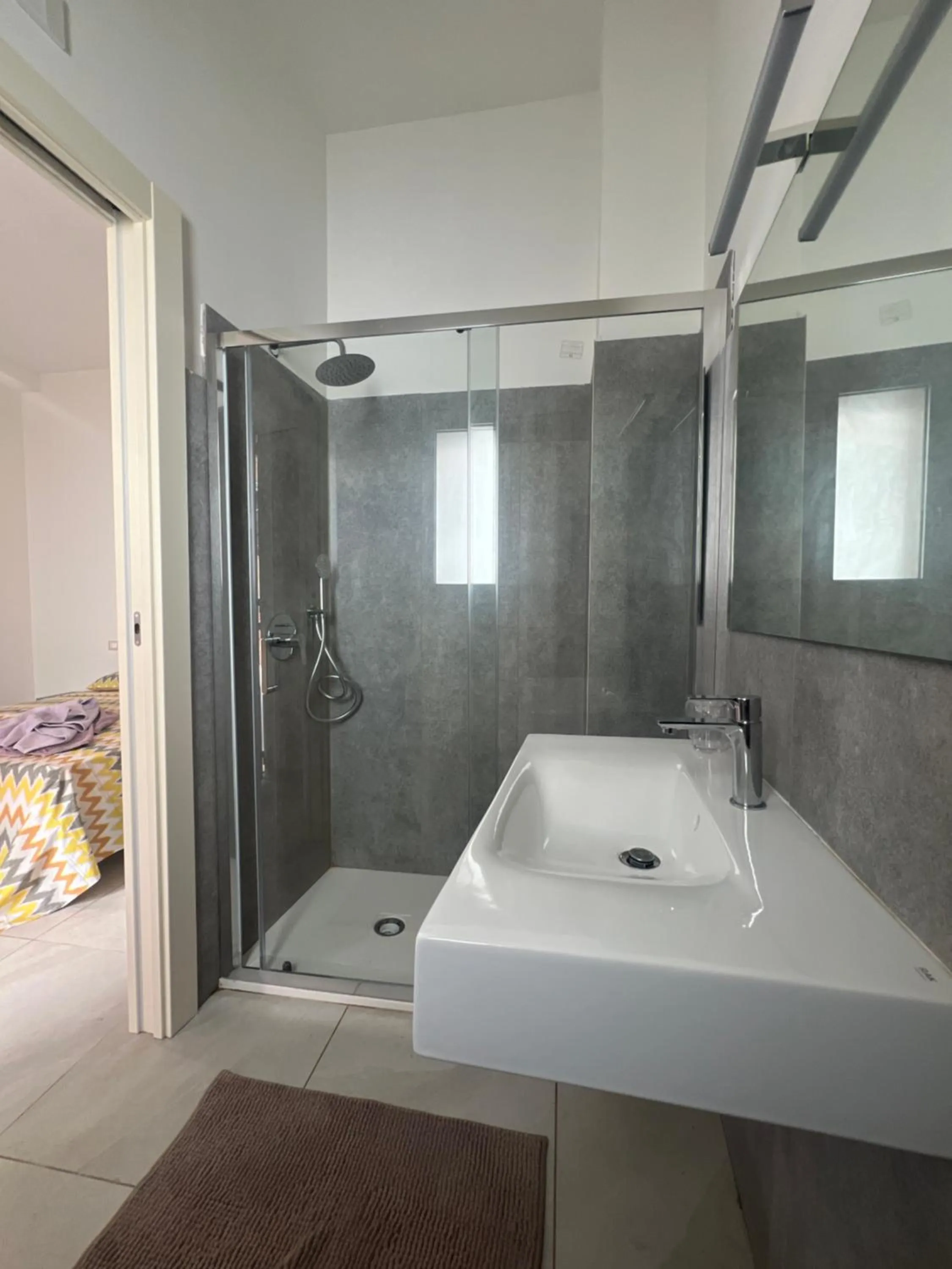 Shower in Residenza Azzurra