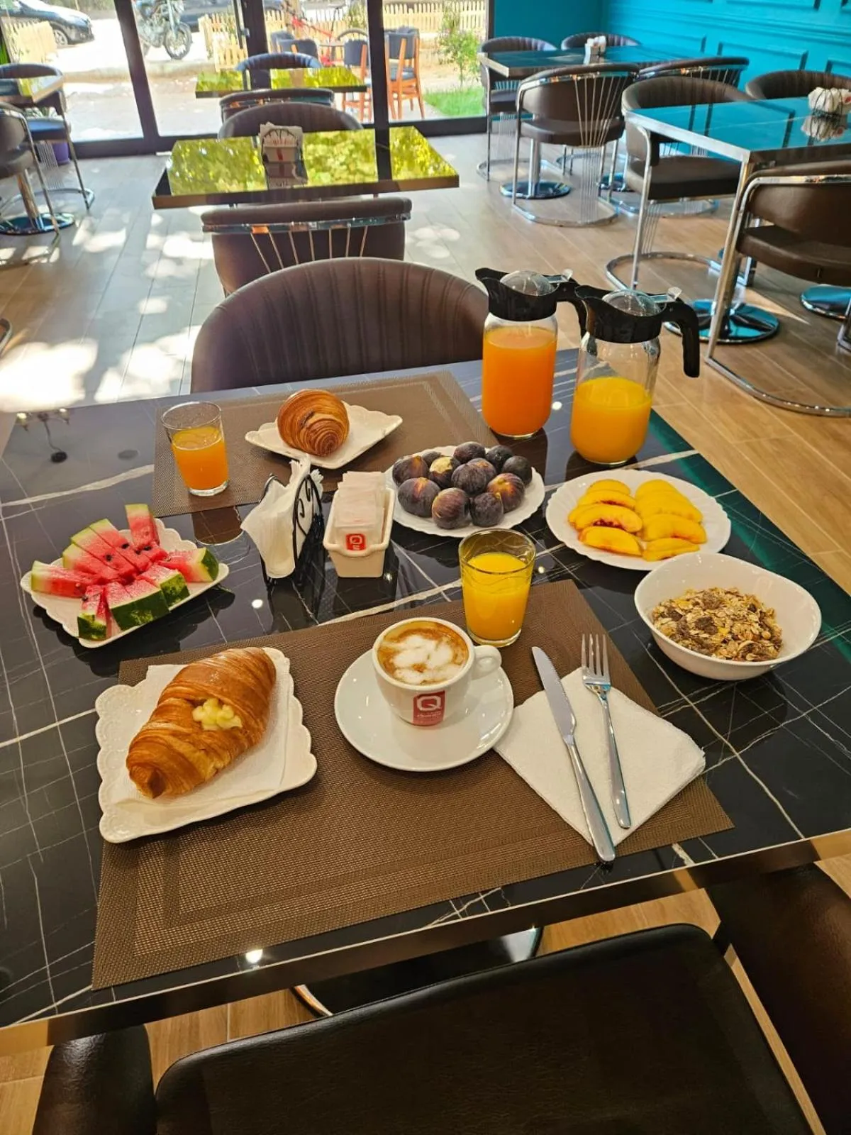 Food and drinks in Beliz Boutique Hotel