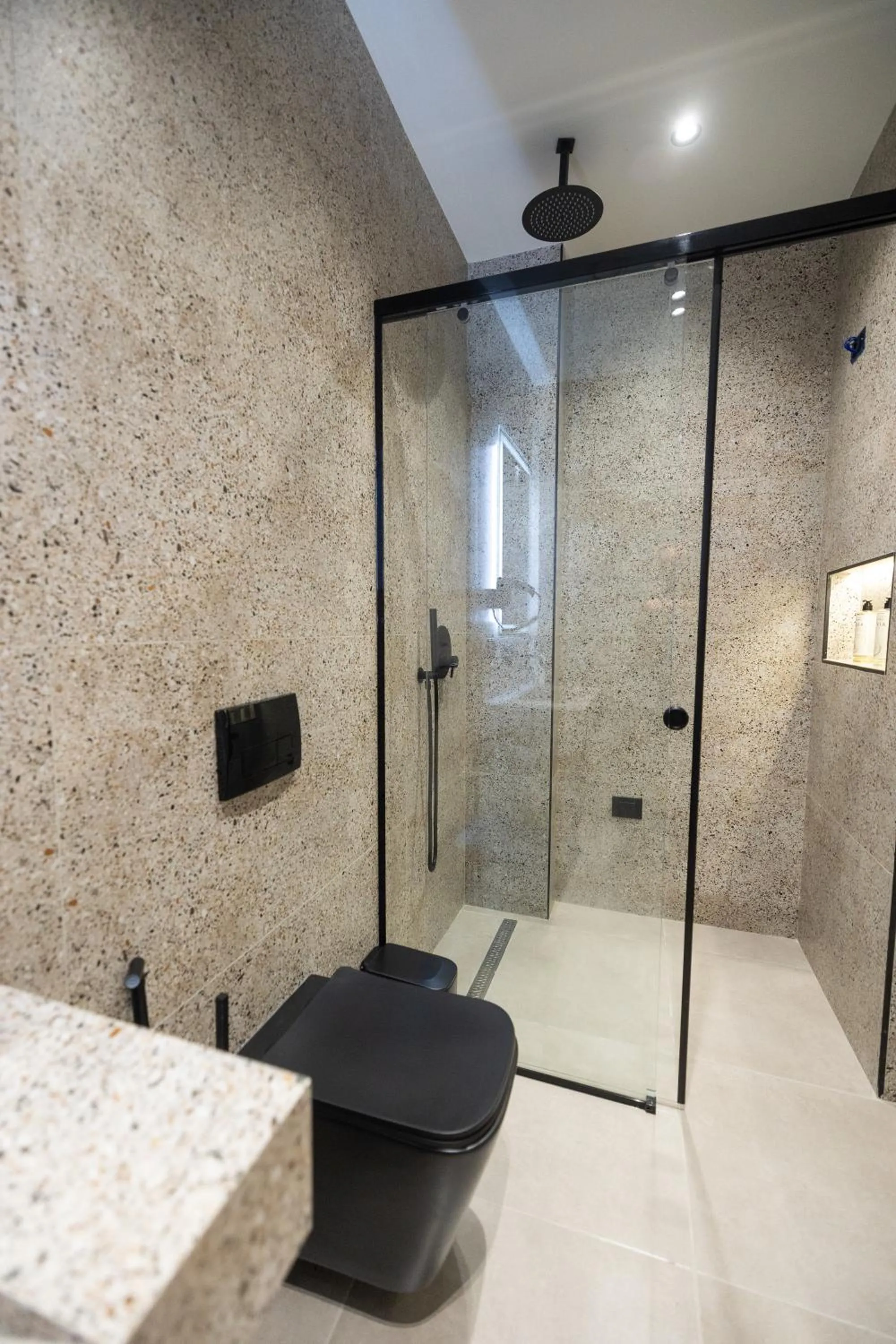 Shower in Beliz Boutique Hotel