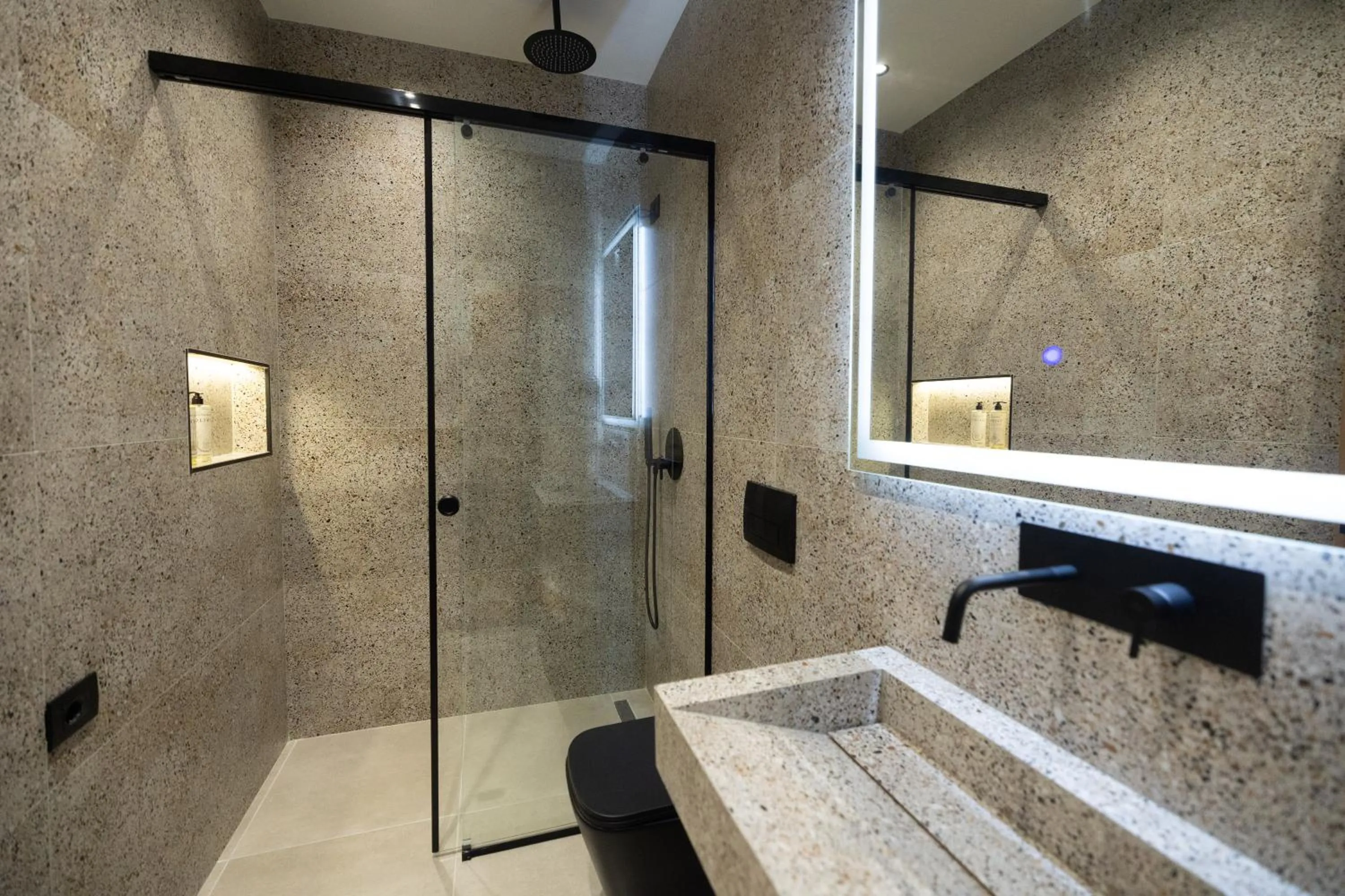 Shower in Beliz Boutique Hotel