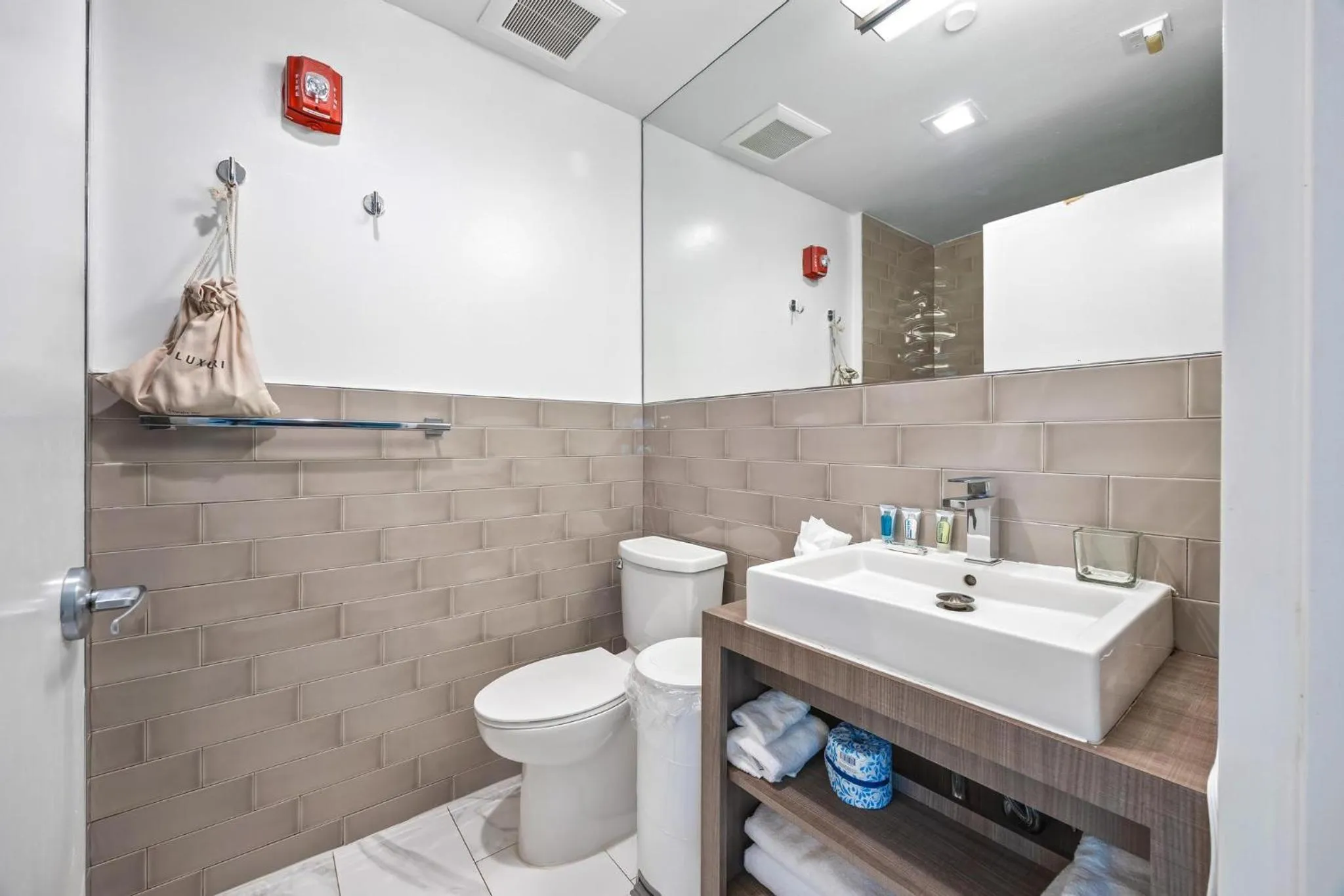 Shower in Luxuri Suites