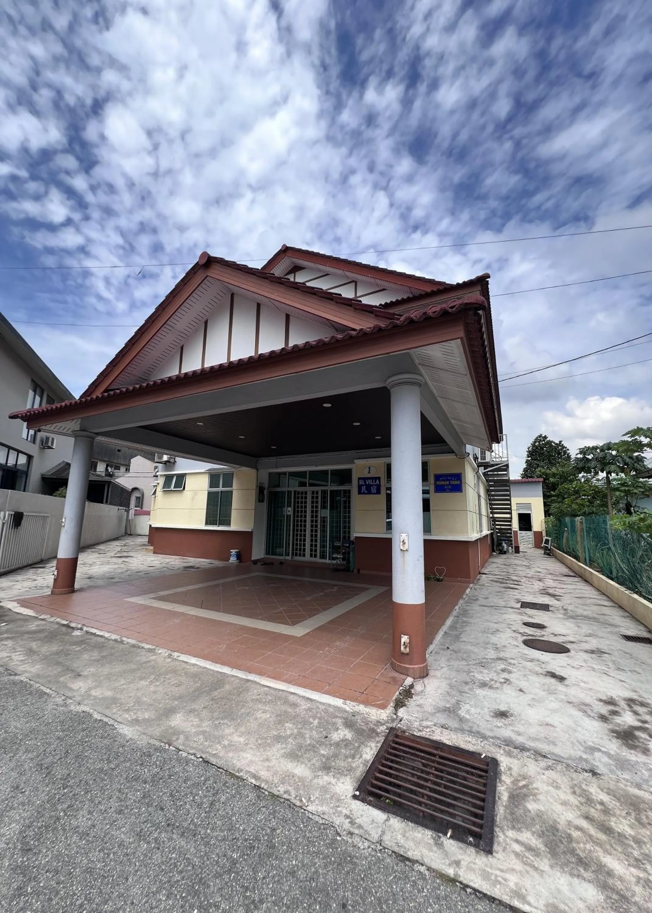Property building in SL Villa Guesthouse, Kuantan