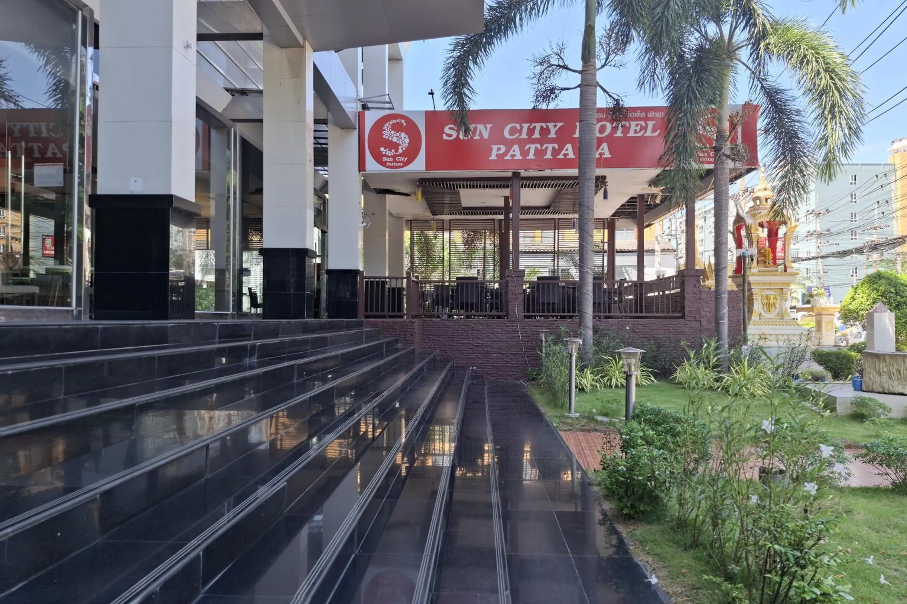 Property building in Suncity Hotel Pattaya