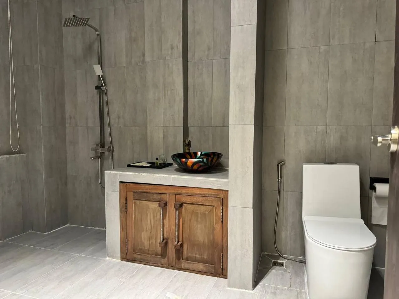 Toilet in STONE AGE Boutique