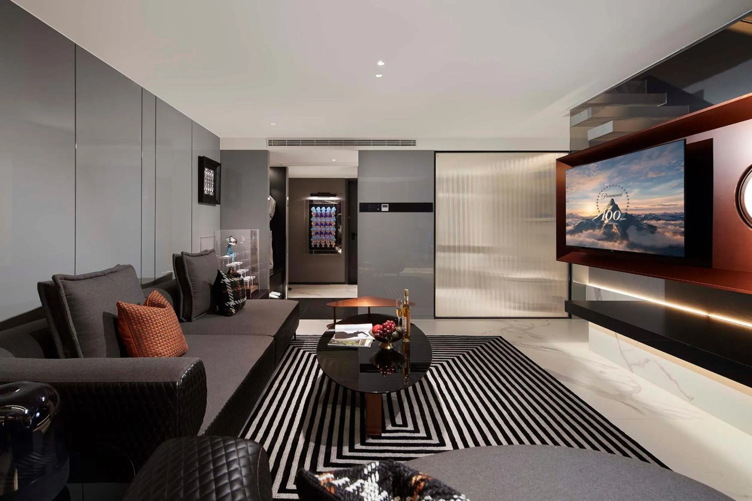 Living room in ISEYA Panoramic Hotel Chongqing Jiefangbei Raffles Plaza