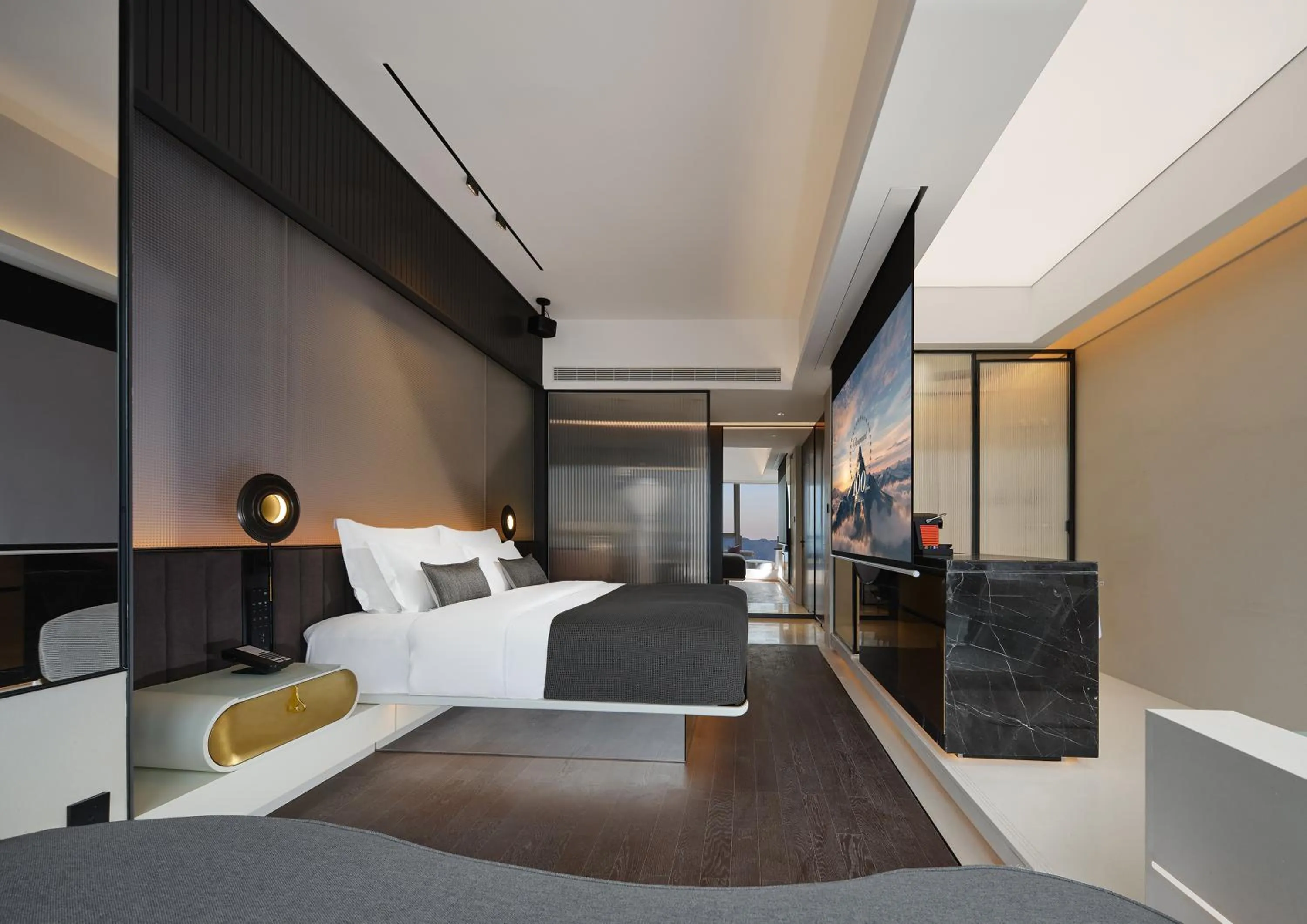 Bed in ISEYA Panoramic Hotel Chongqing Jiefangbei Raffles Plaza