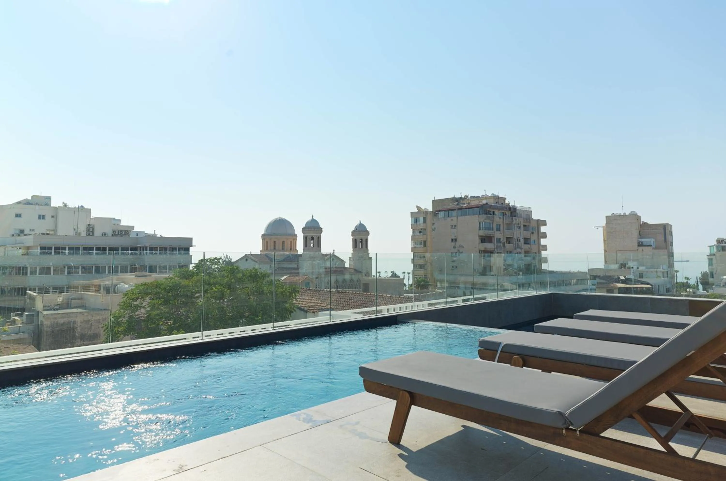 Swimming pool in Alinea Diono Historic Center