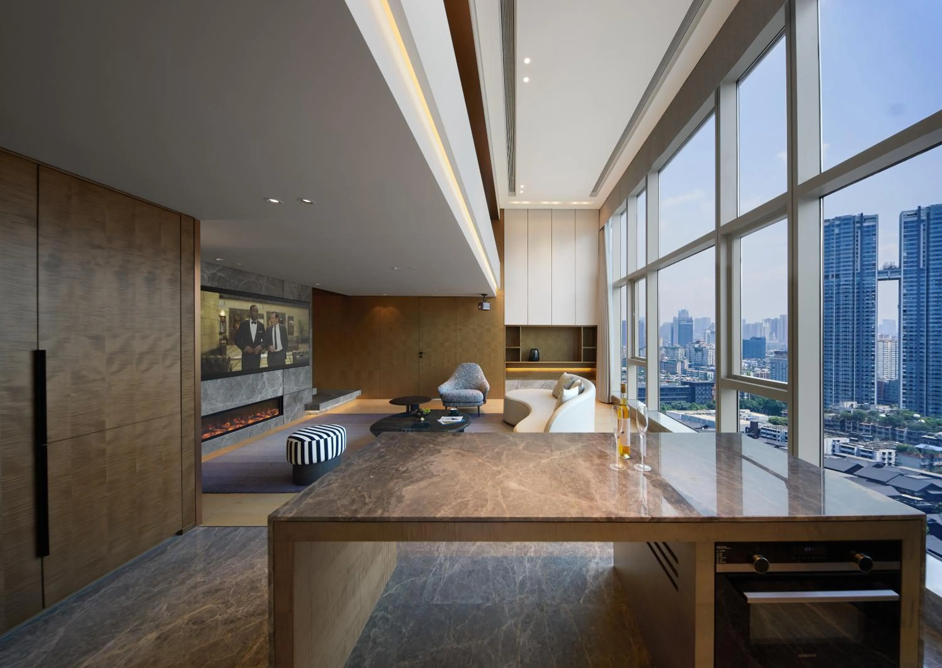 Dining area in ISEYA Serviced Apart-ment Chengdu Taikoo Li Flagship