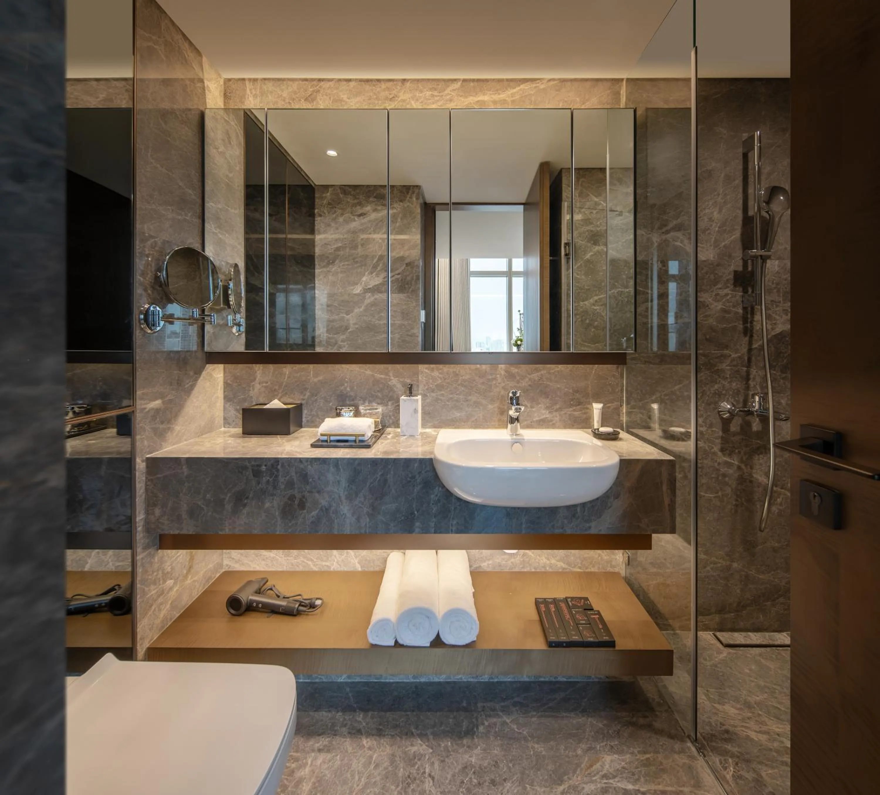 Bathroom in ISEYA Serviced Apart-ment Chengdu Taikoo Li Flagship