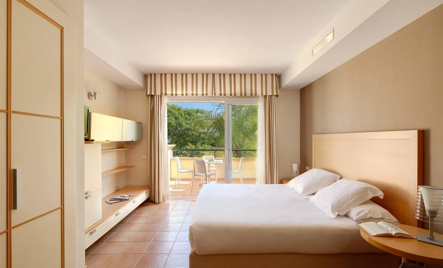 Bedroom, Bed in Elviria Hills Living