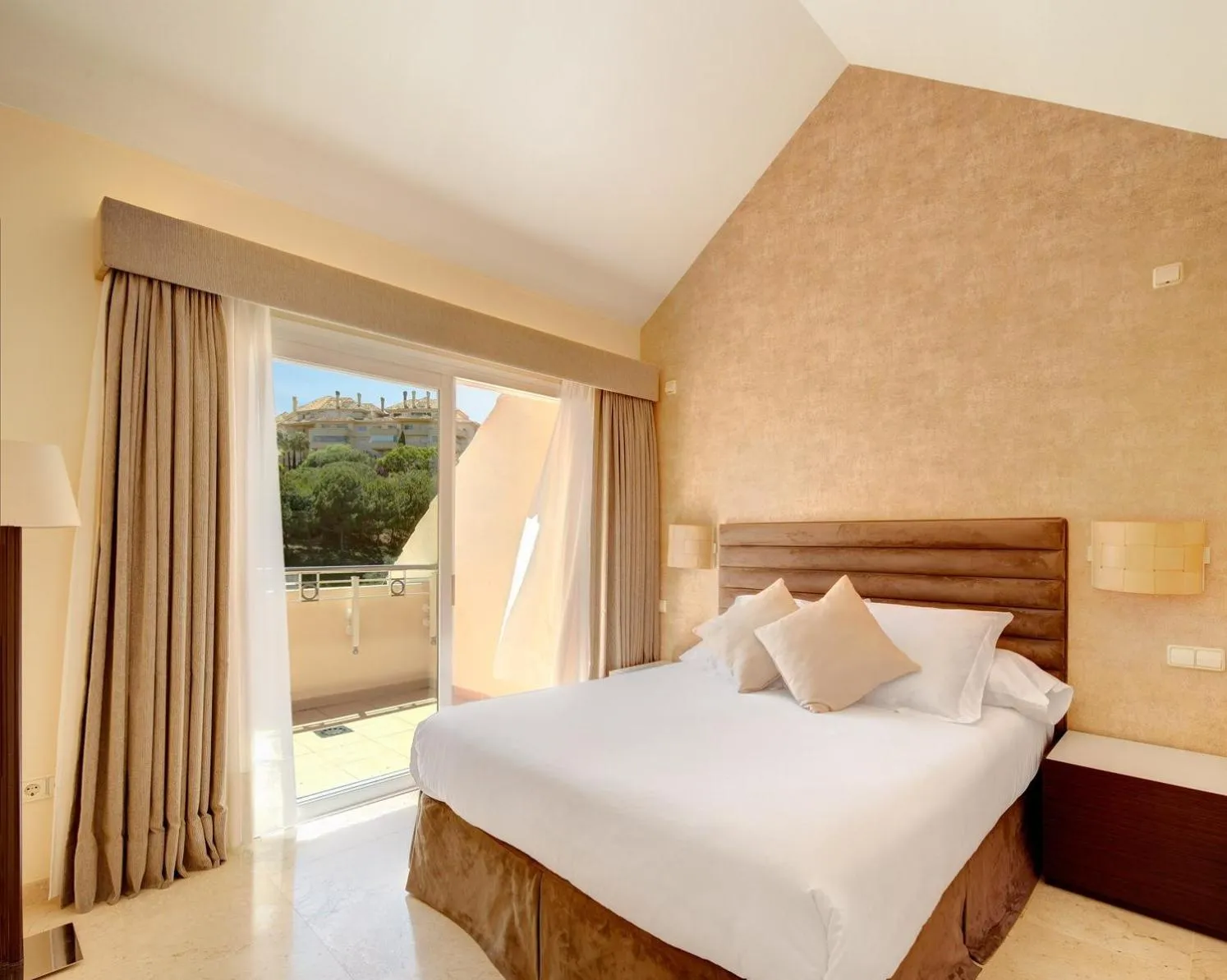 One-Bedroom Suite in Elviria Hills Living