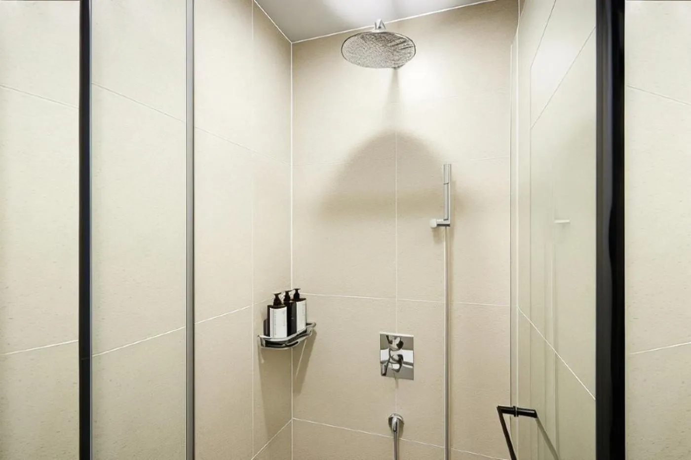 Shower in Homes Stay Myeongdong