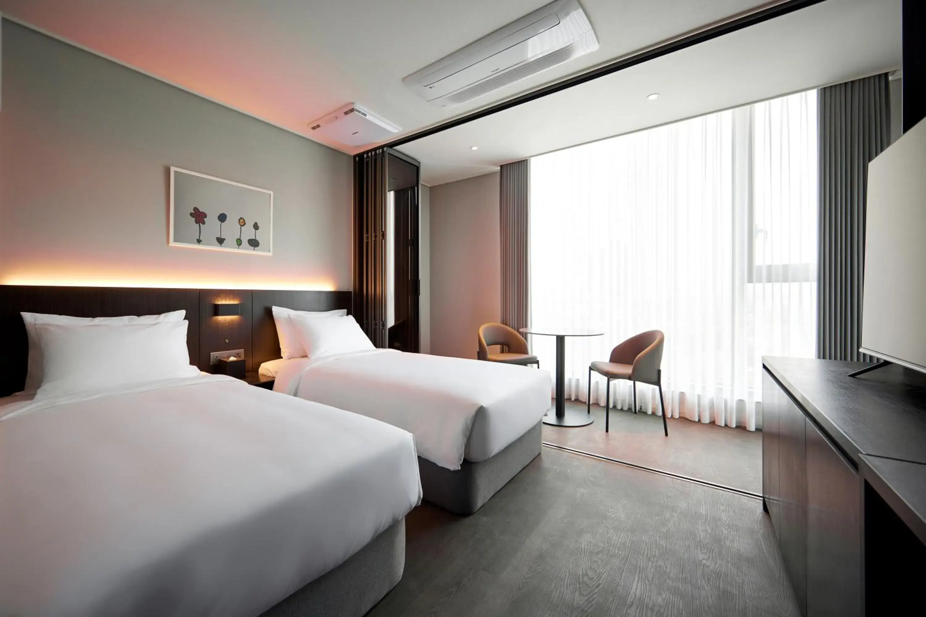 Deluxe Twin Room in Homes Stay Myeongdong Deluxe Twin Room in Homes Stay Myeongdong